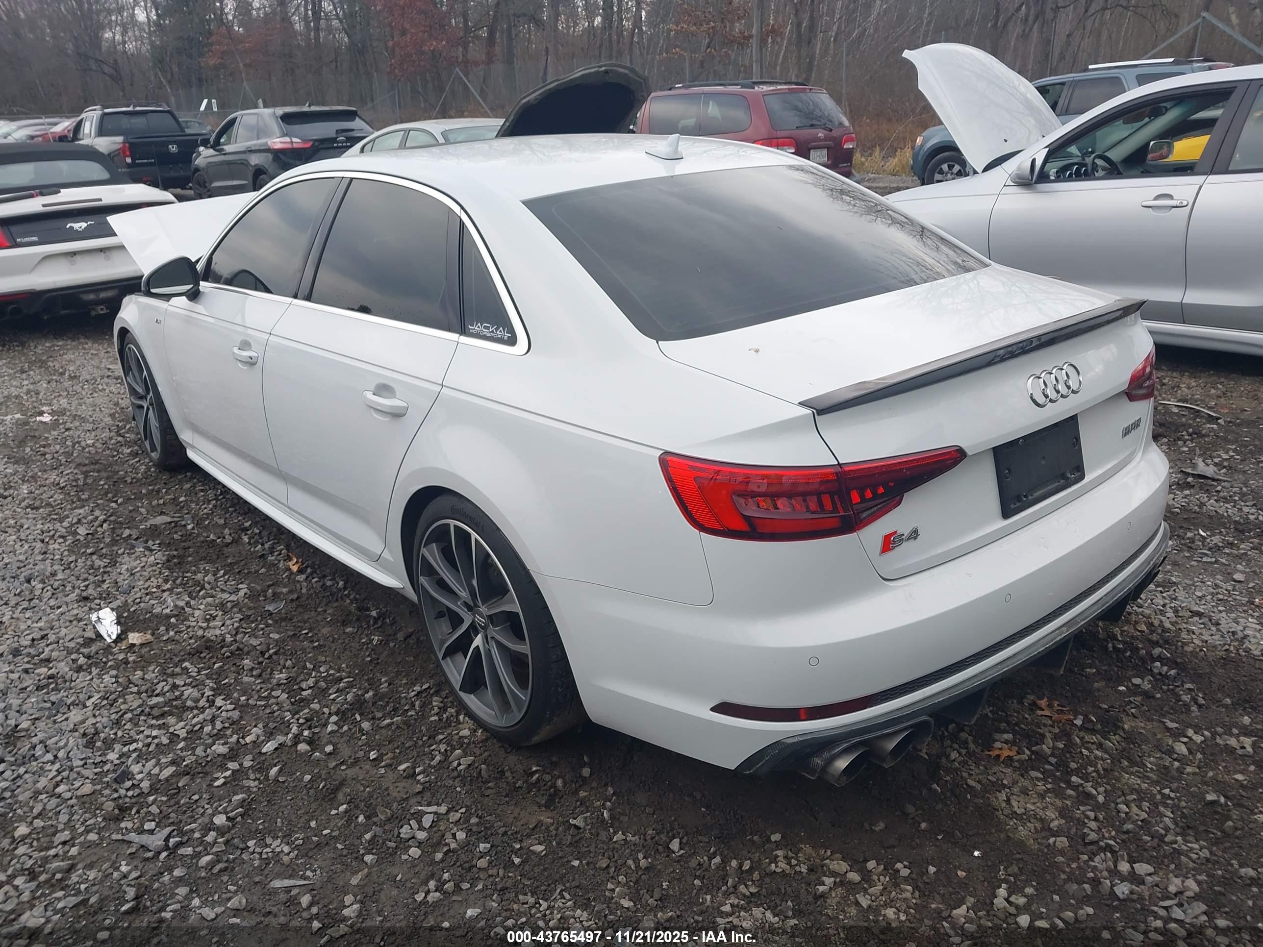 AUDI S4 image 3
