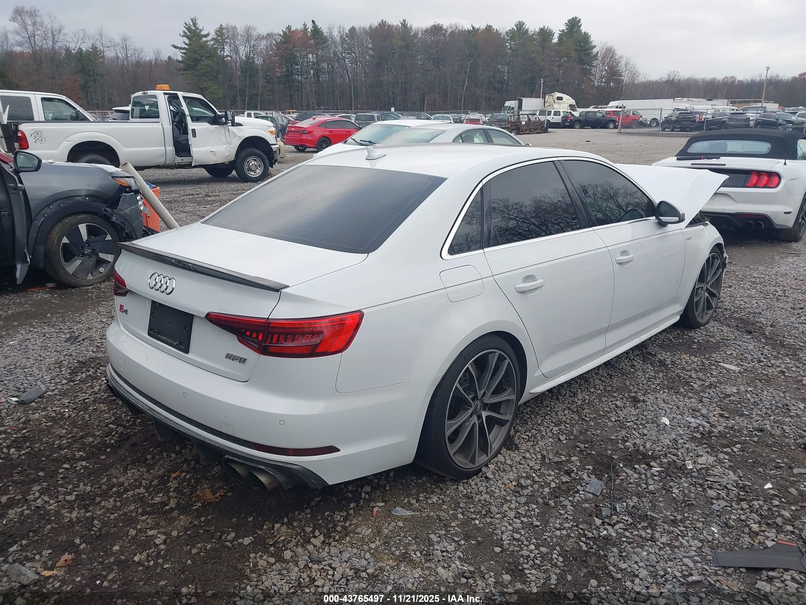 AUDI S4 image 4