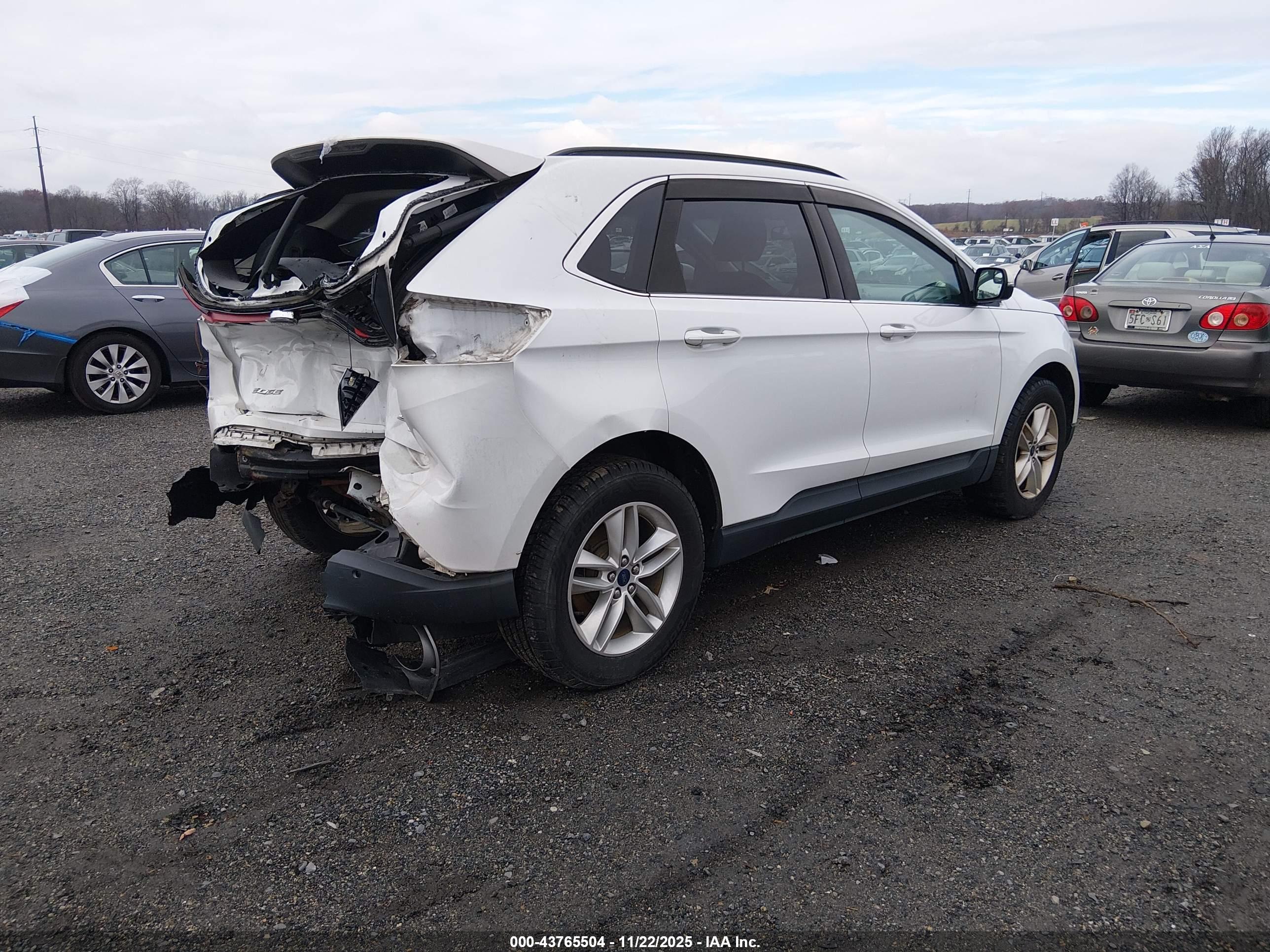 FORD EDGE image 4