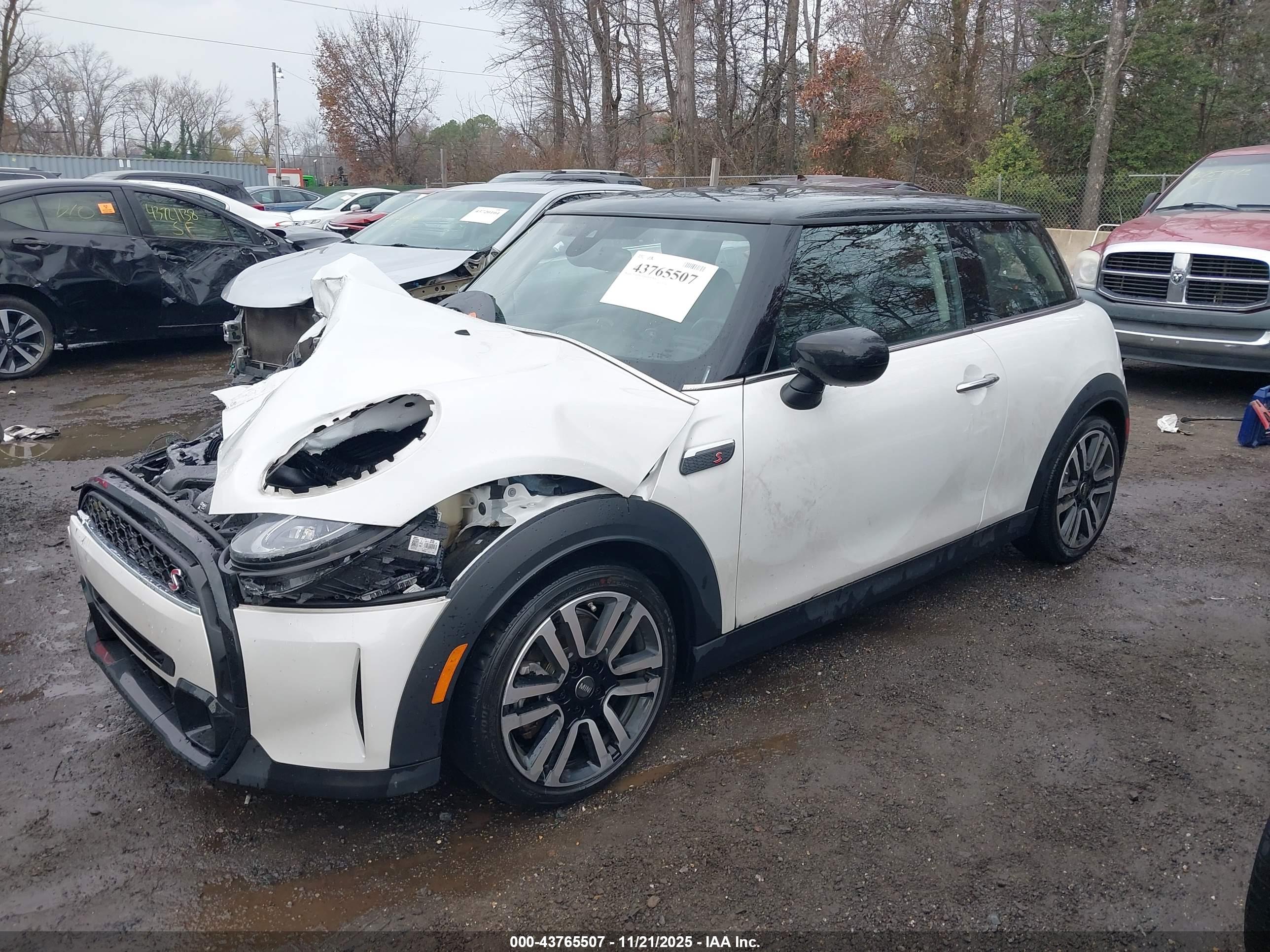 MINI HARDTOP image 2