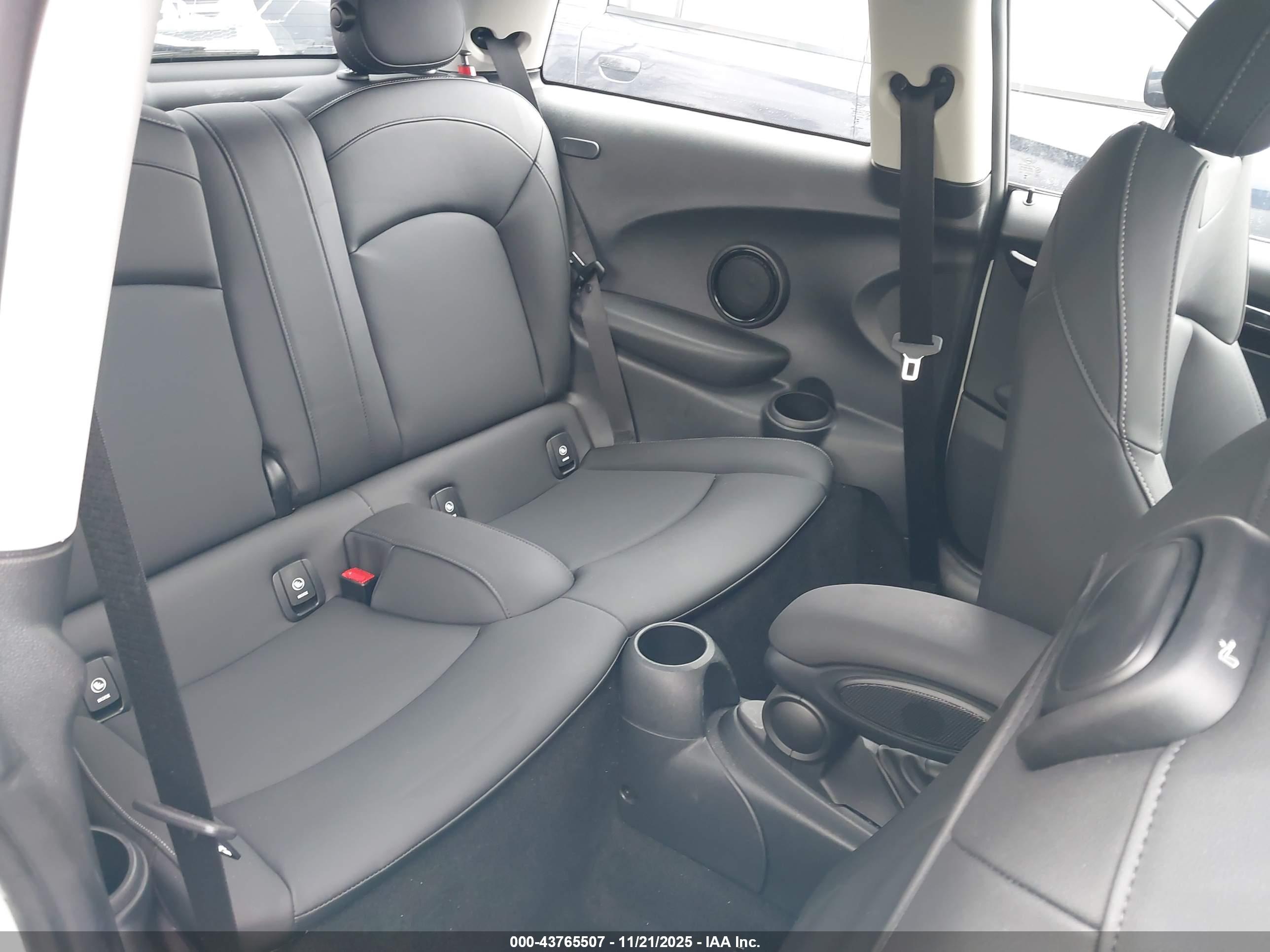 MINI HARDTOP image 8