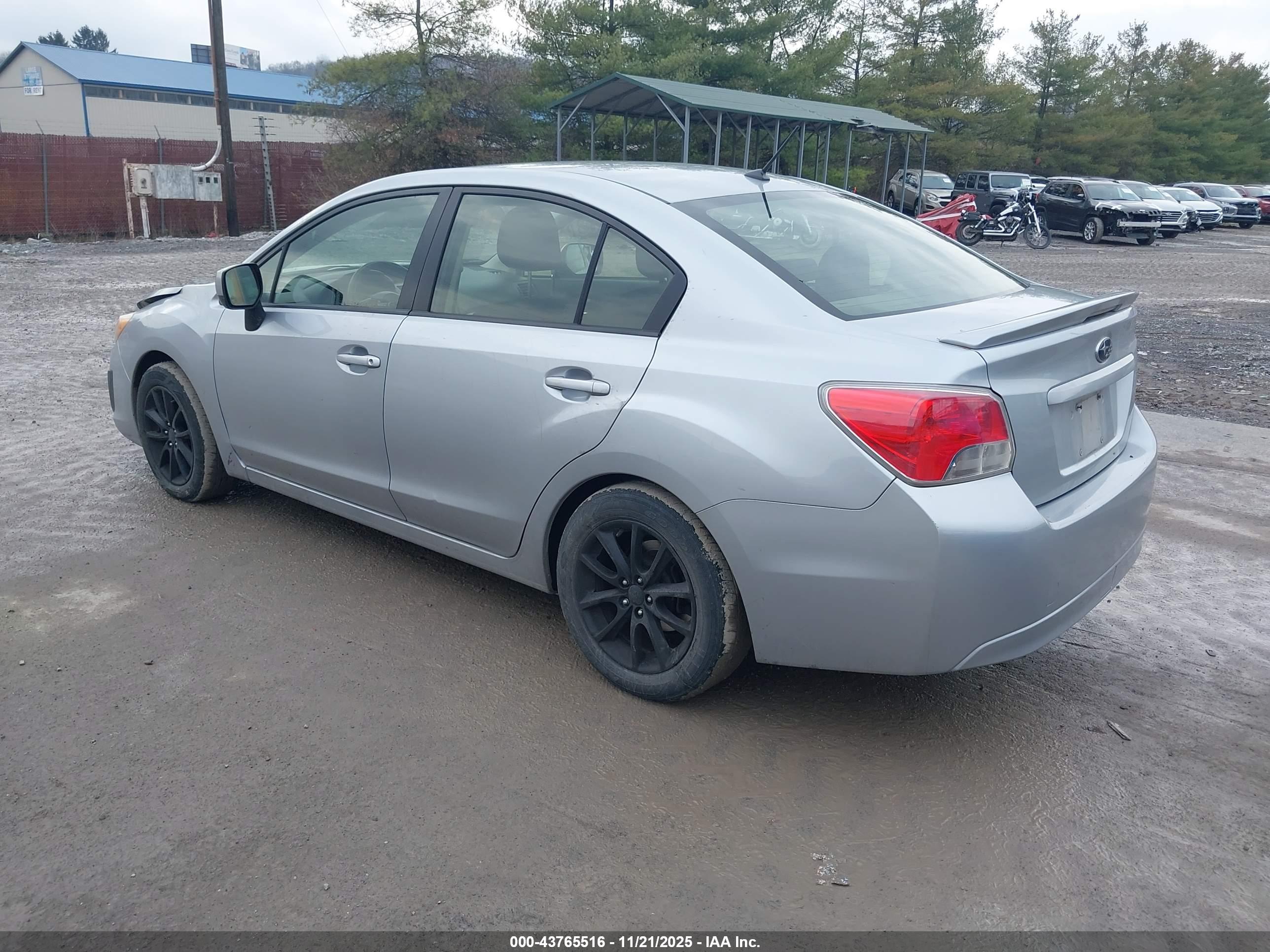 SUBARU IMPREZA image 3