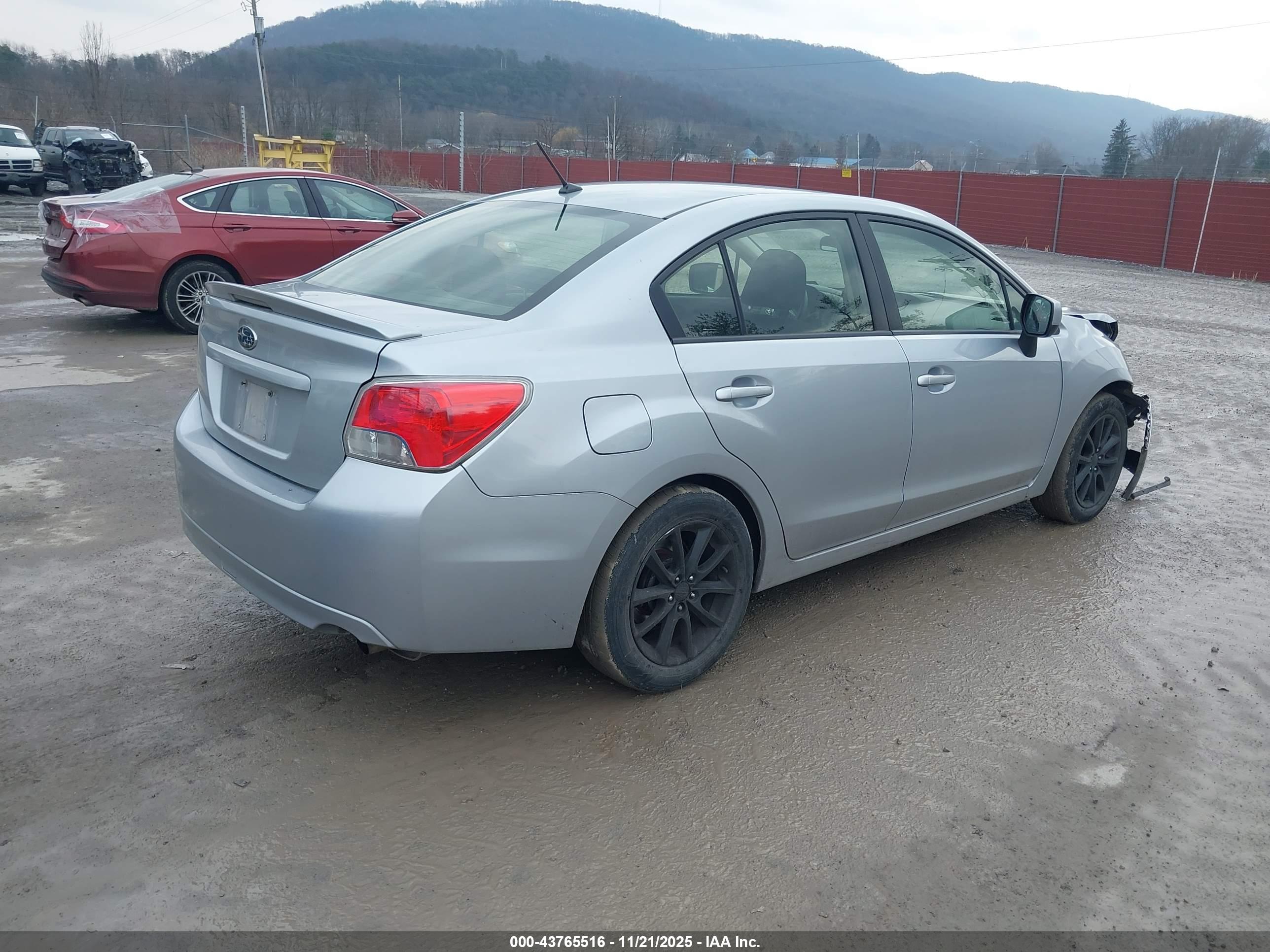 SUBARU IMPREZA image 4