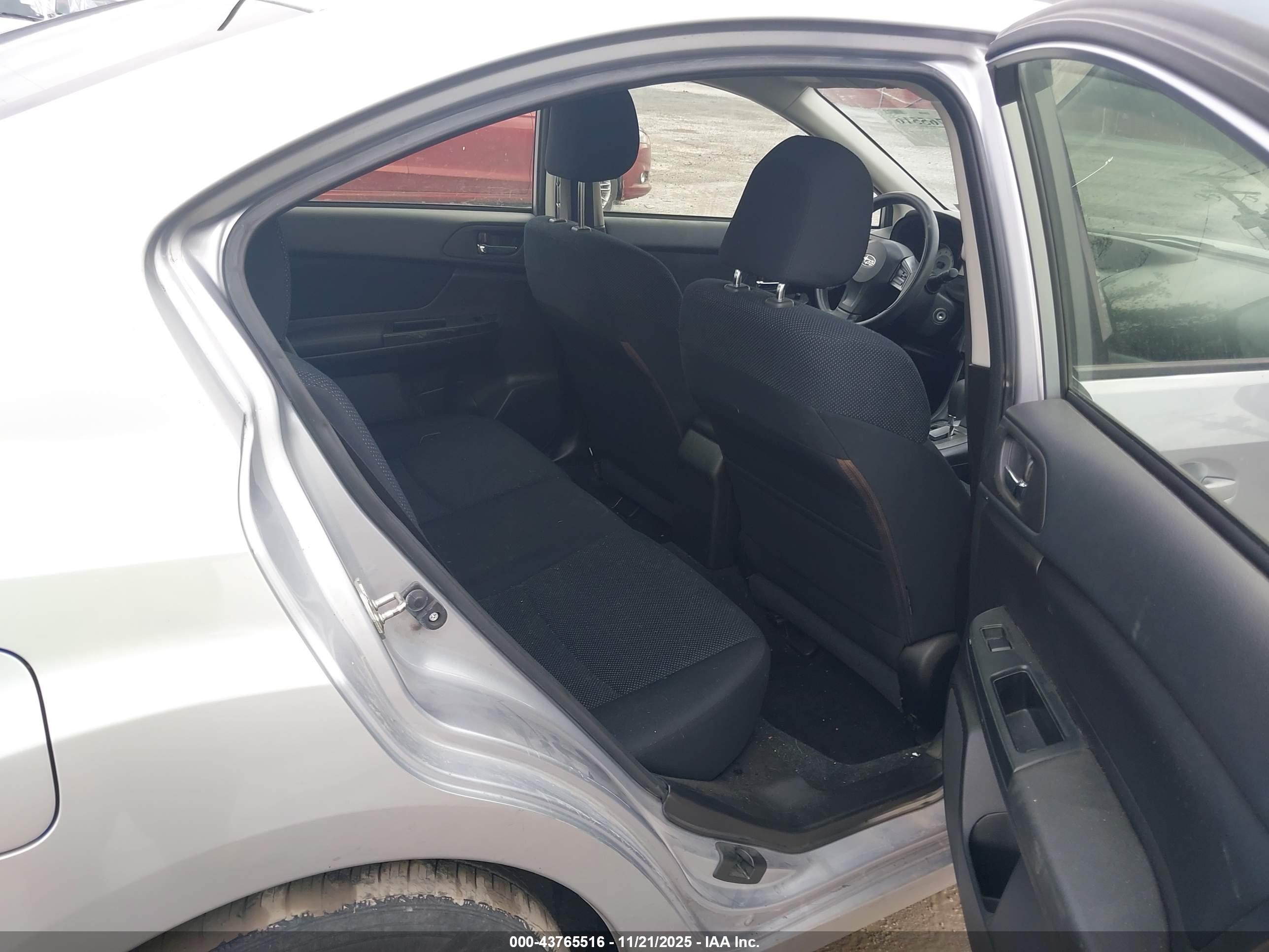SUBARU IMPREZA image 8