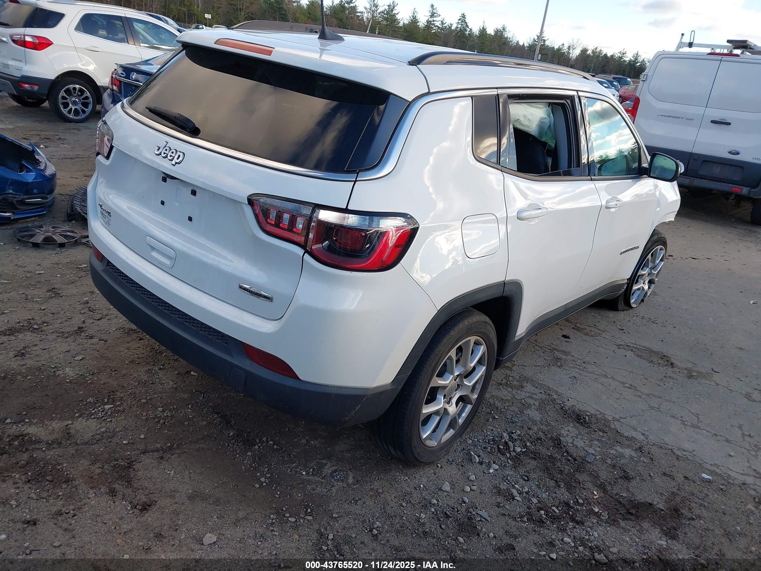 JEEP COMPASS image 4