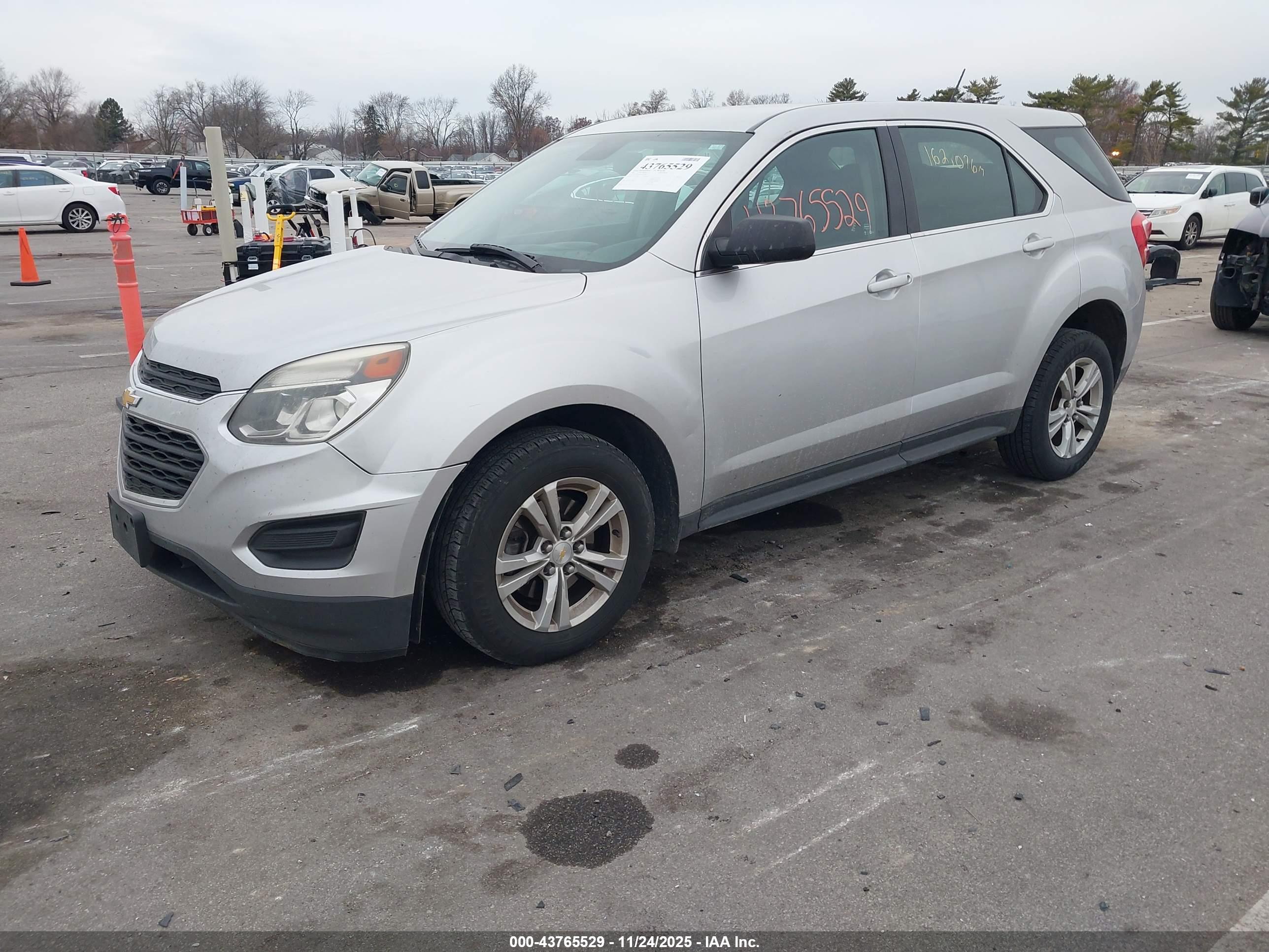 CHEVROLET EQUINOX image 2