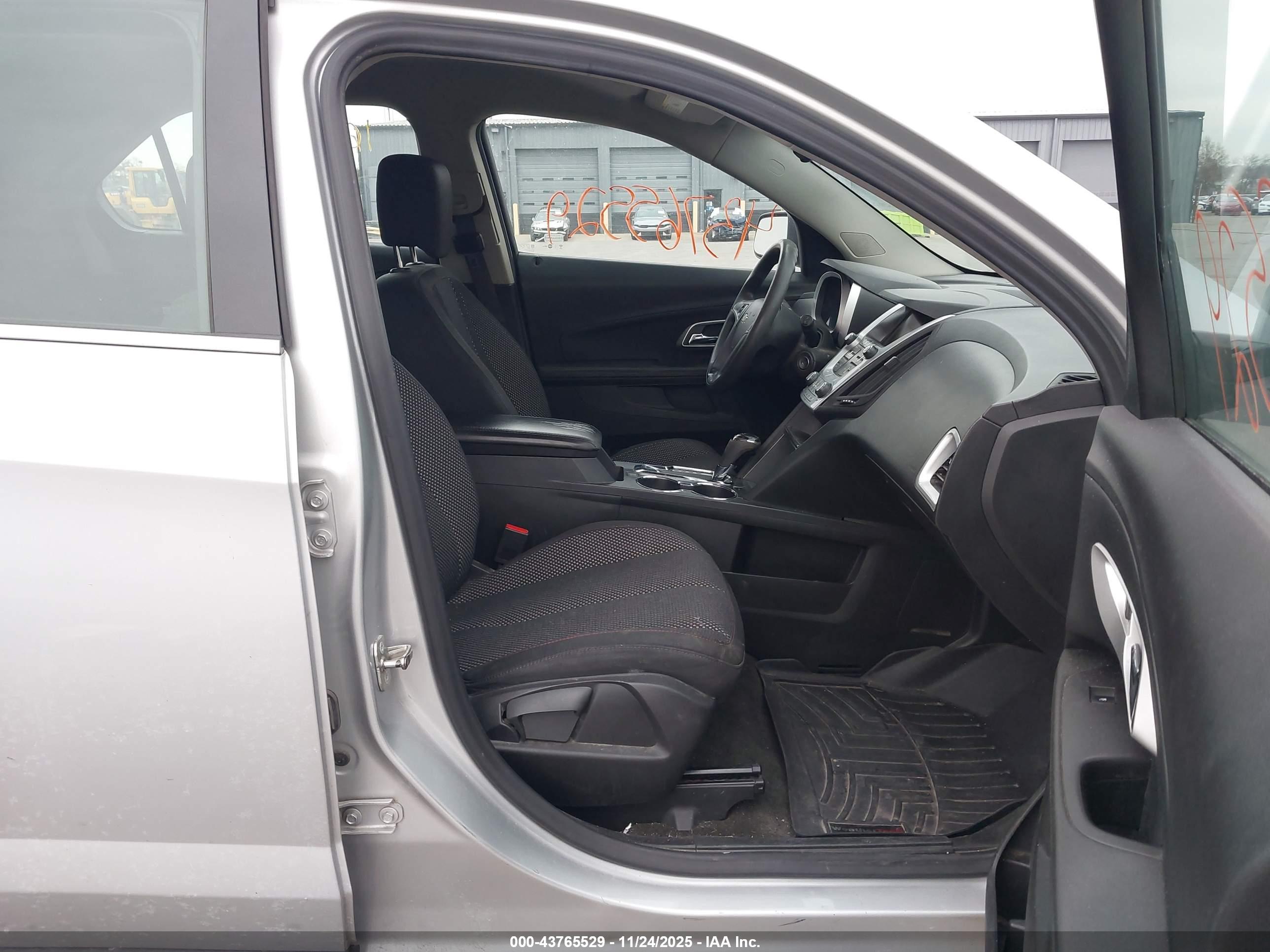 CHEVROLET EQUINOX image 5