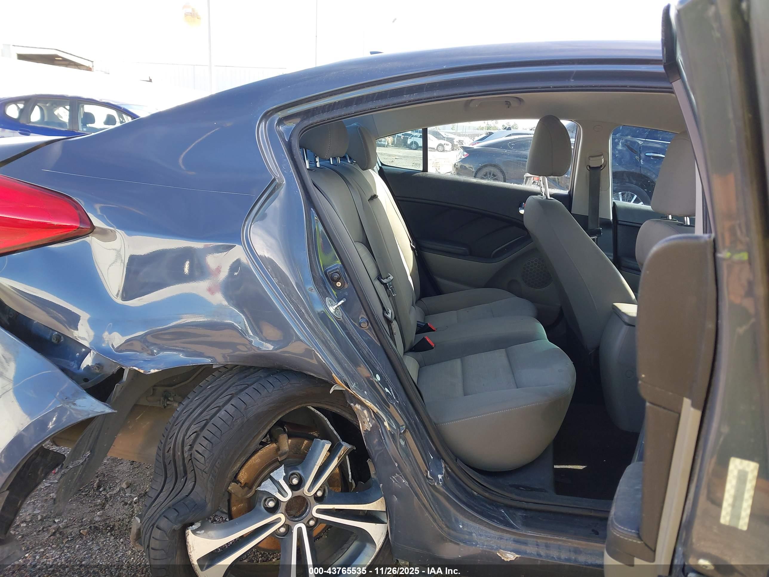 KIA FORTE image 8