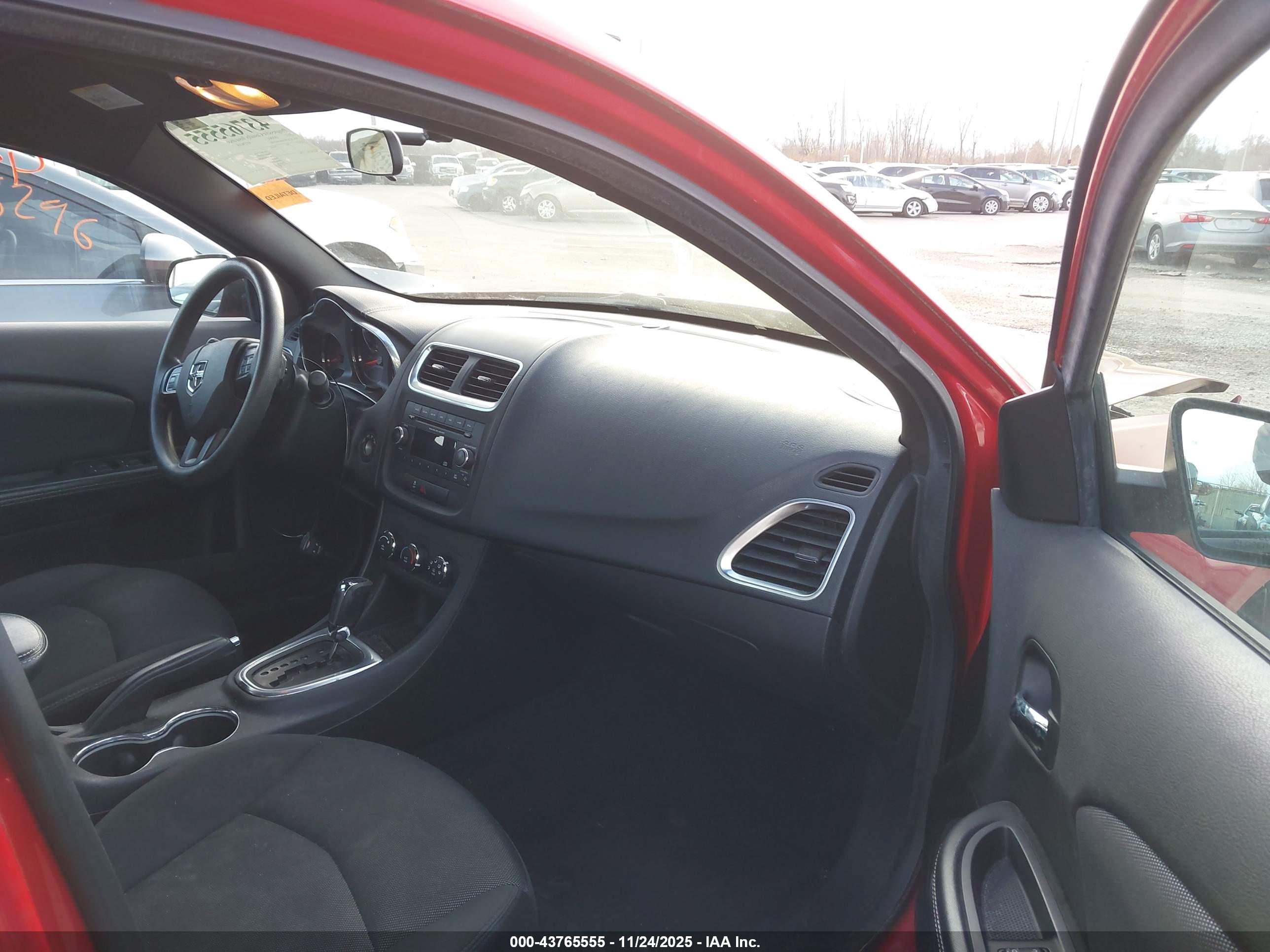 DODGE AVENGER image 5