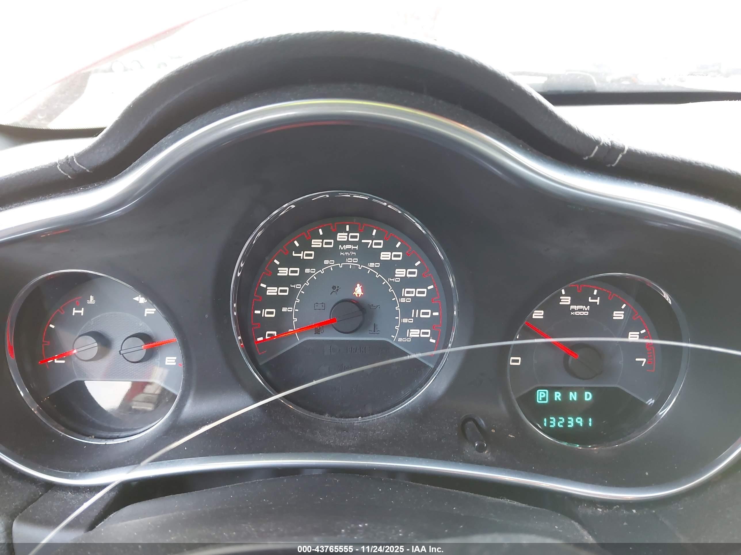 DODGE AVENGER image 7