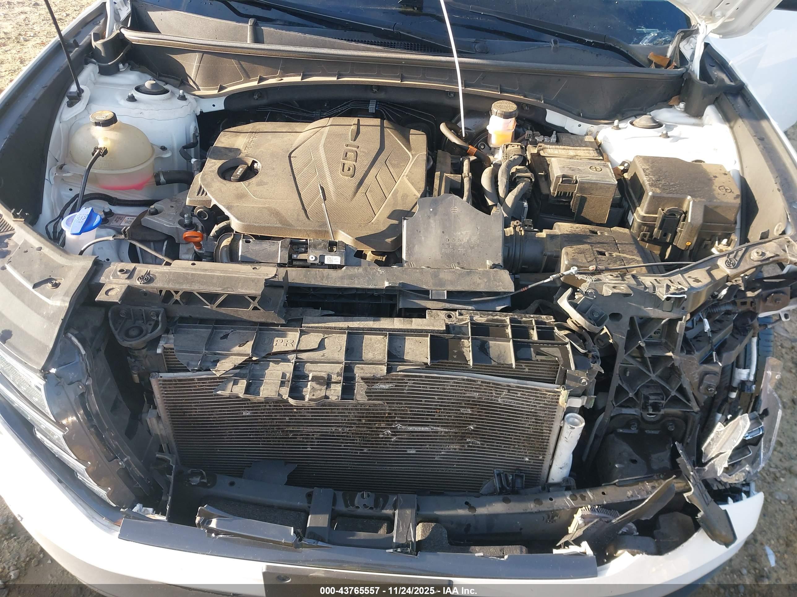 HYUNDAI TUCSON image 10