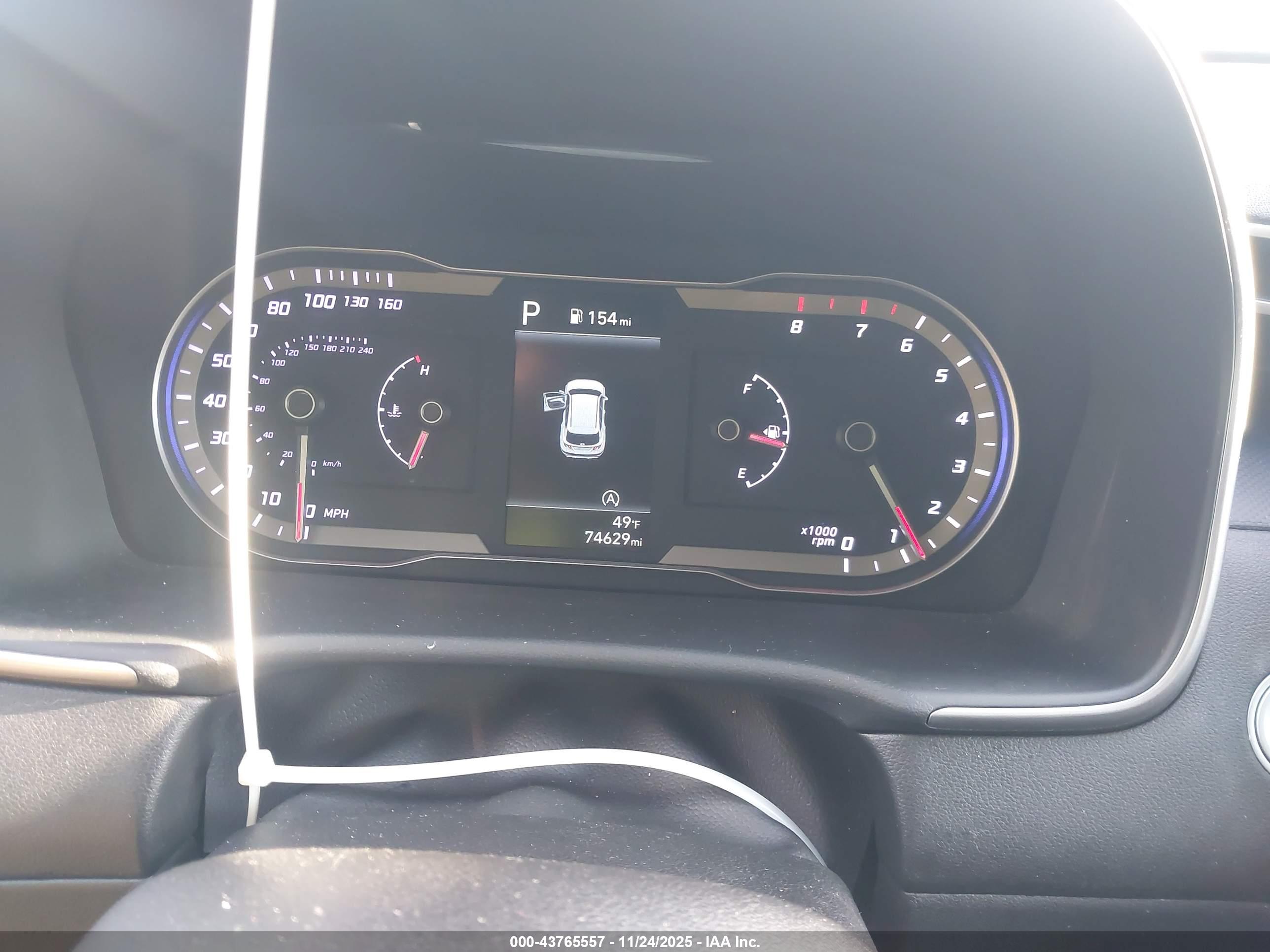 HYUNDAI TUCSON image 7