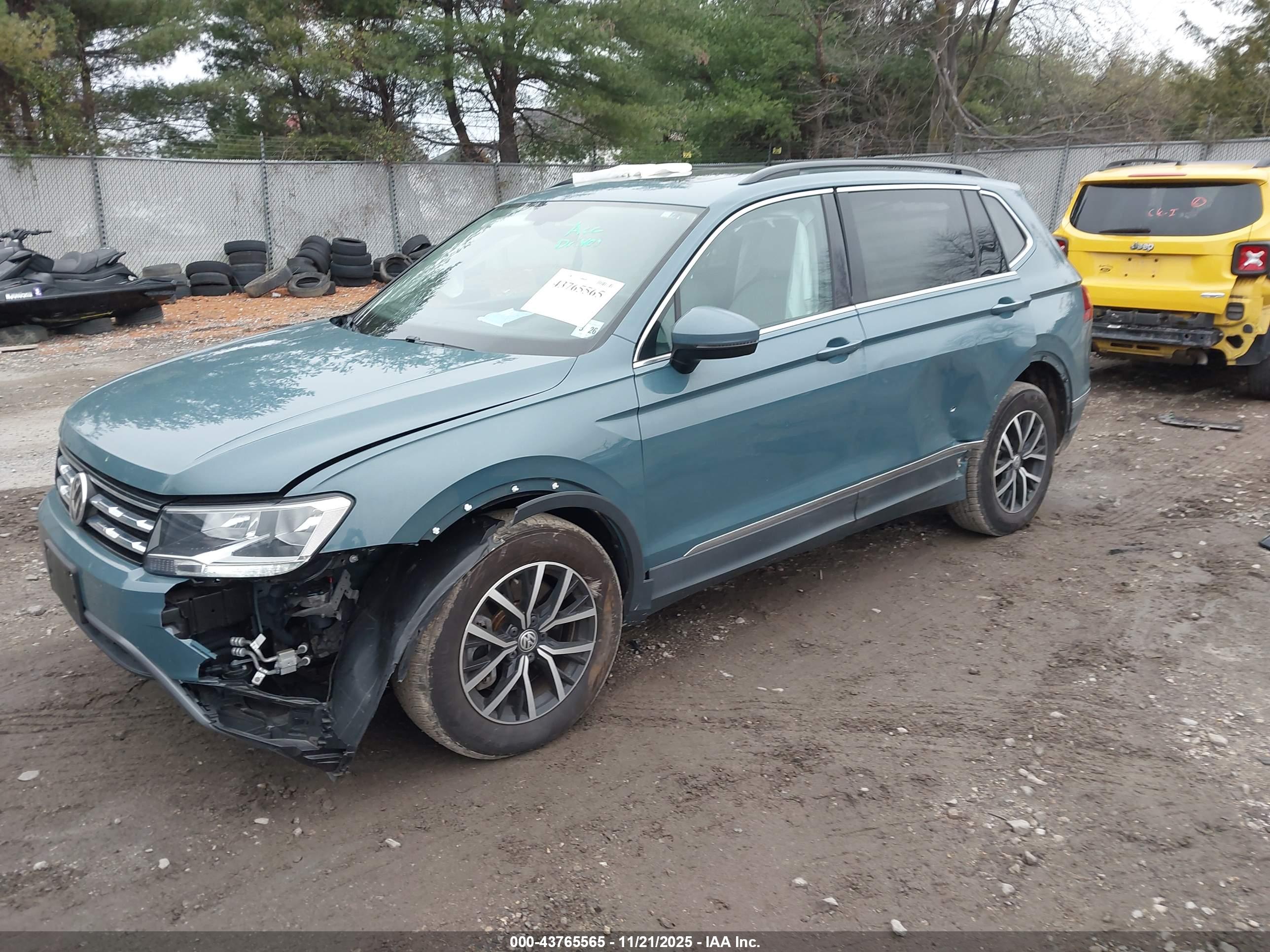 VOLKSWAGEN TIGUAN image 2