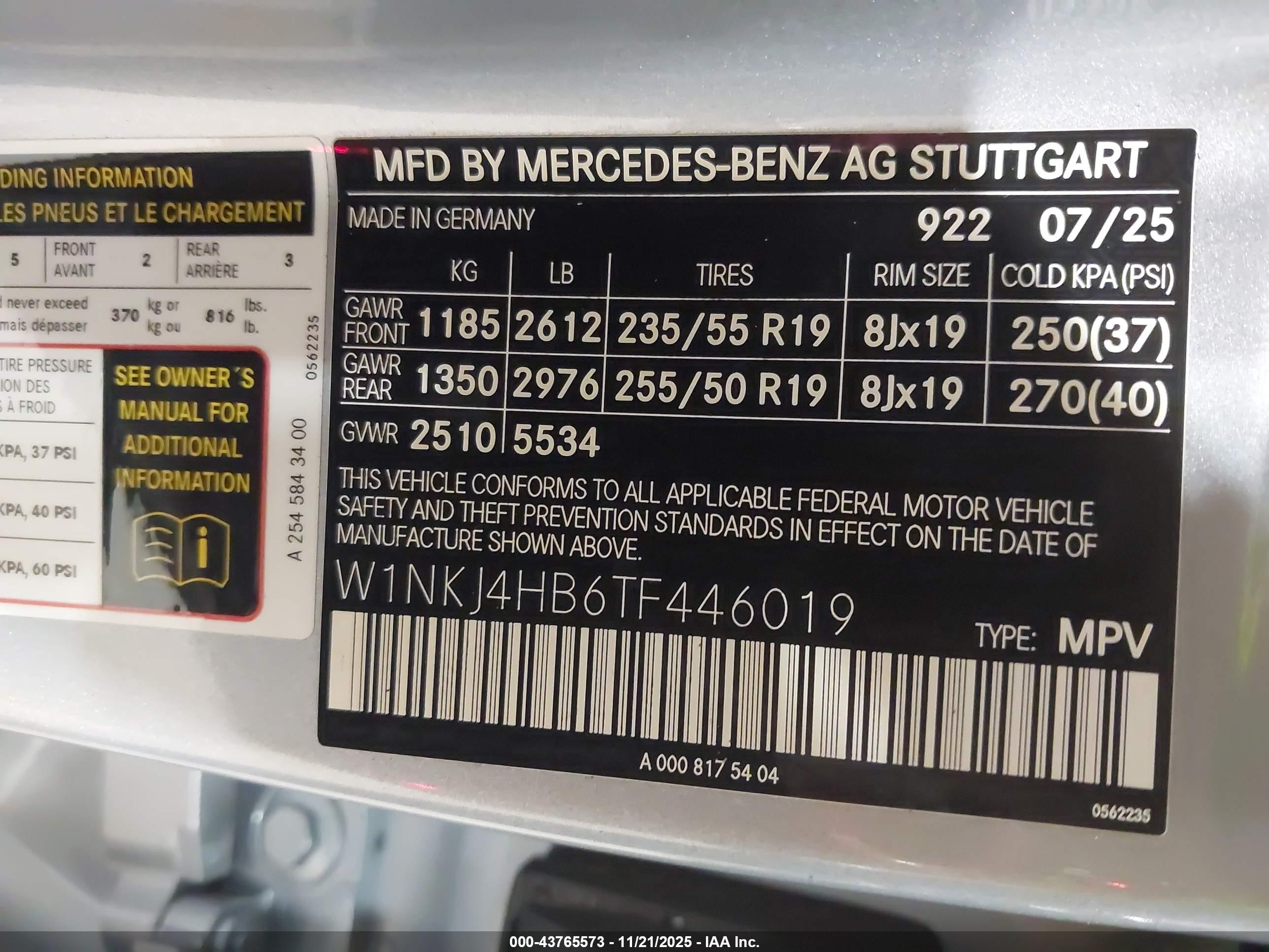 MERCEDES-BENZ GLC image 9