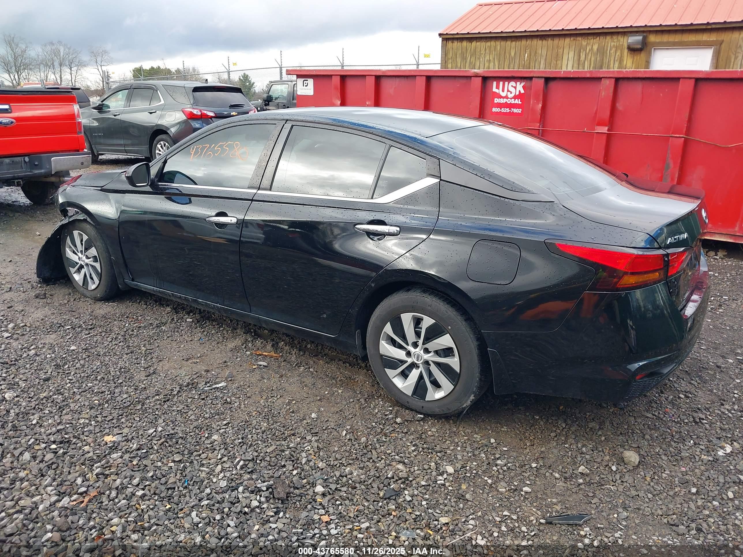NISSAN ALTIMA image 3