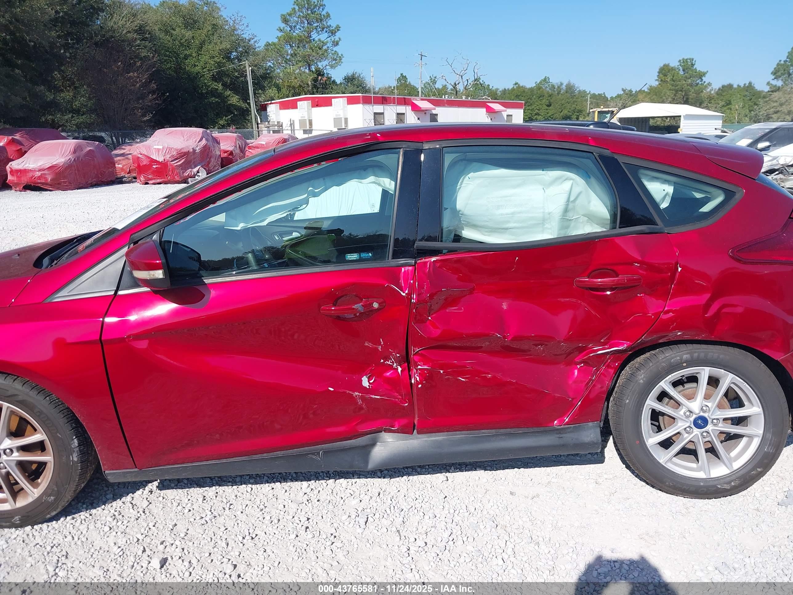 FORD FOCUS image 6