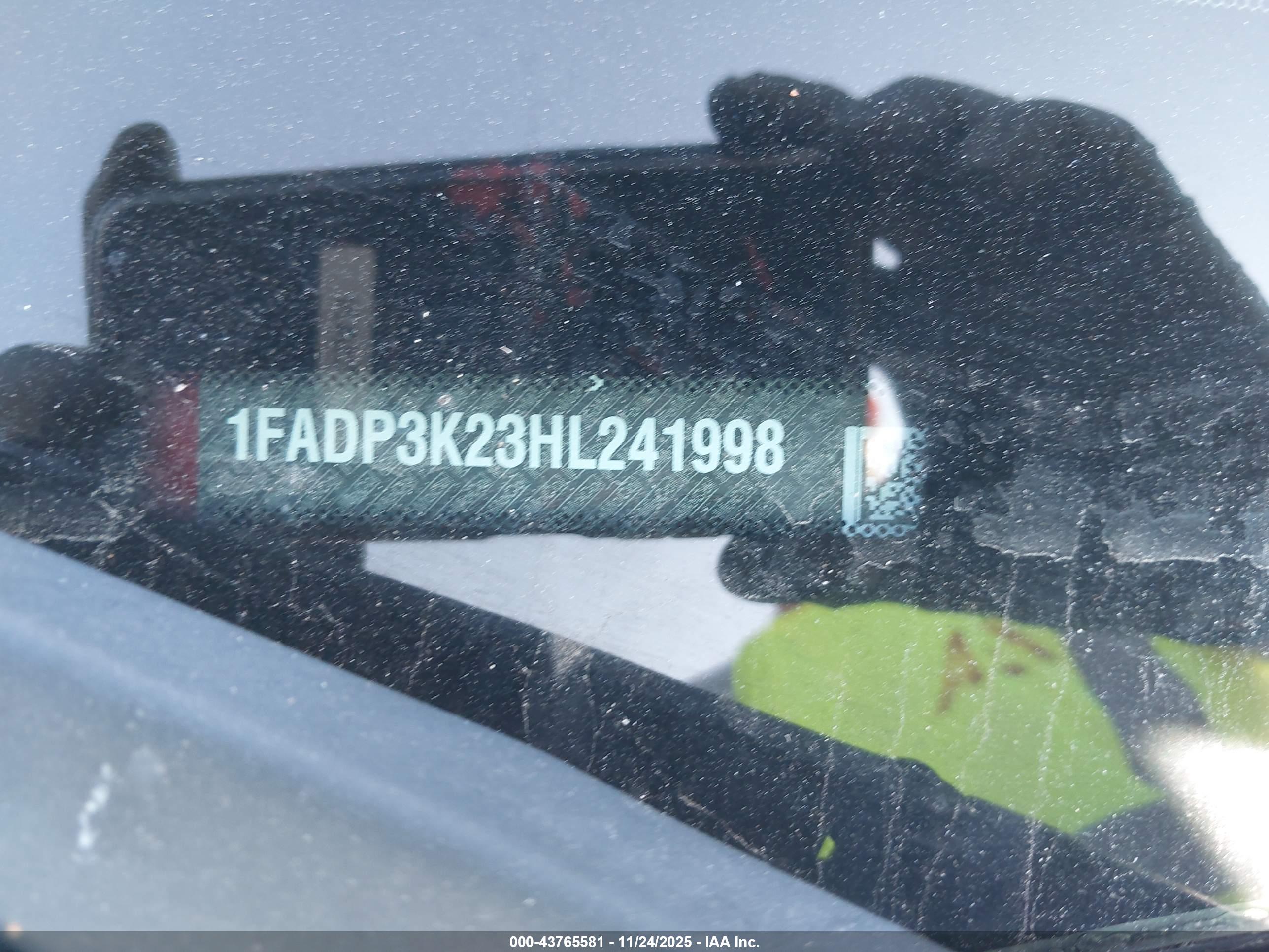 FORD FOCUS image 9