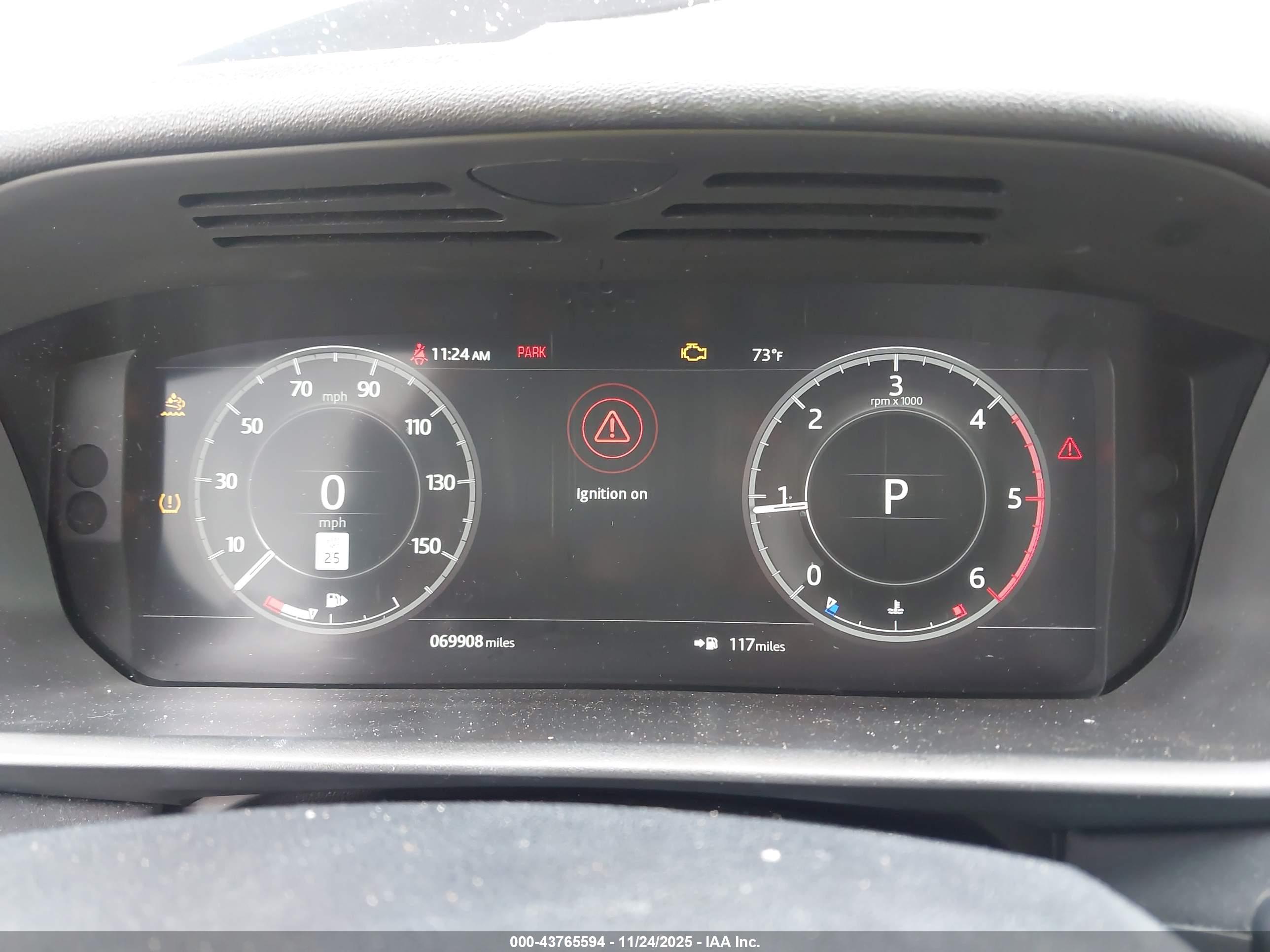 LAND ROVER image 7