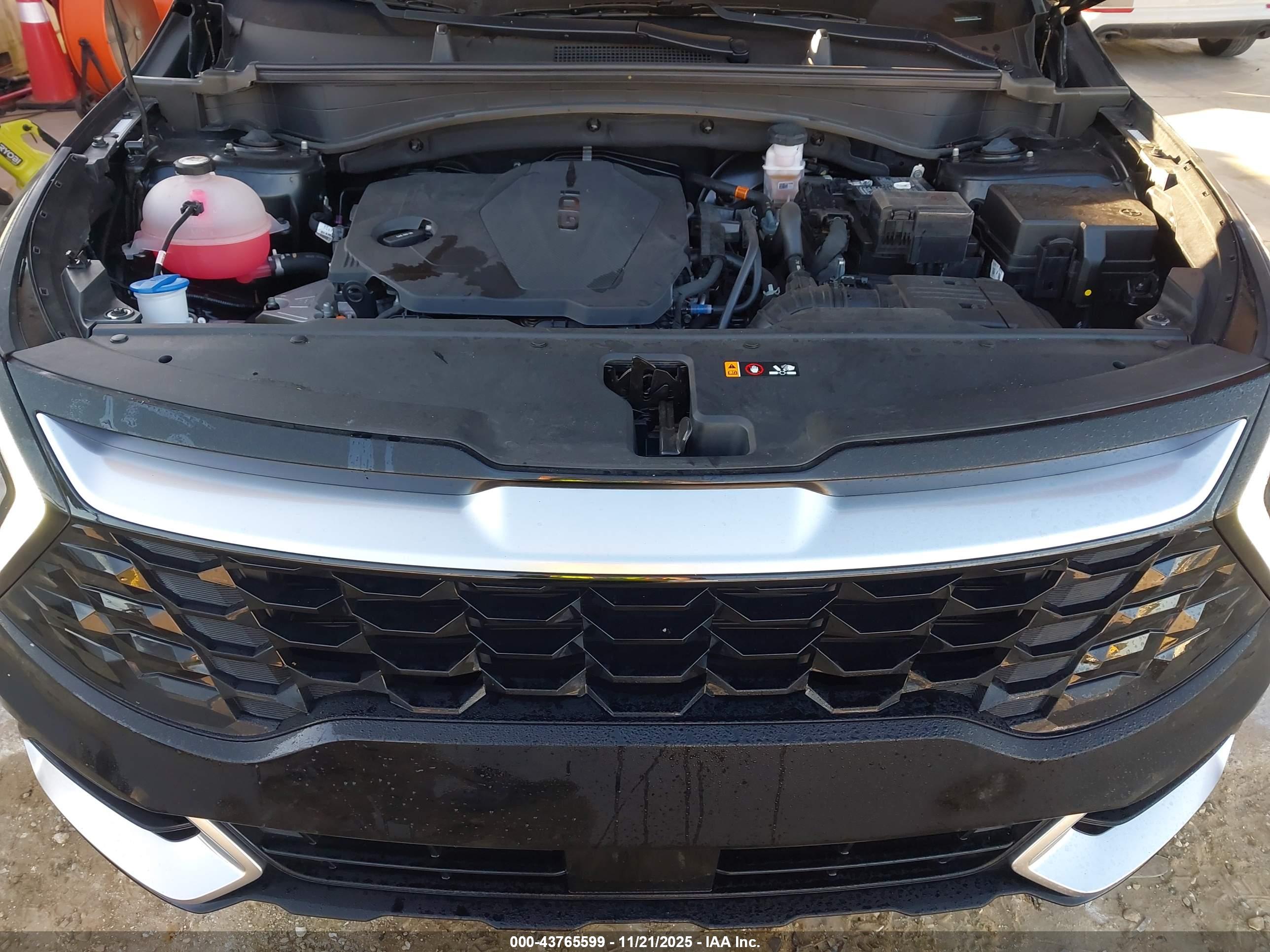 KIA SPORTAGE image 10