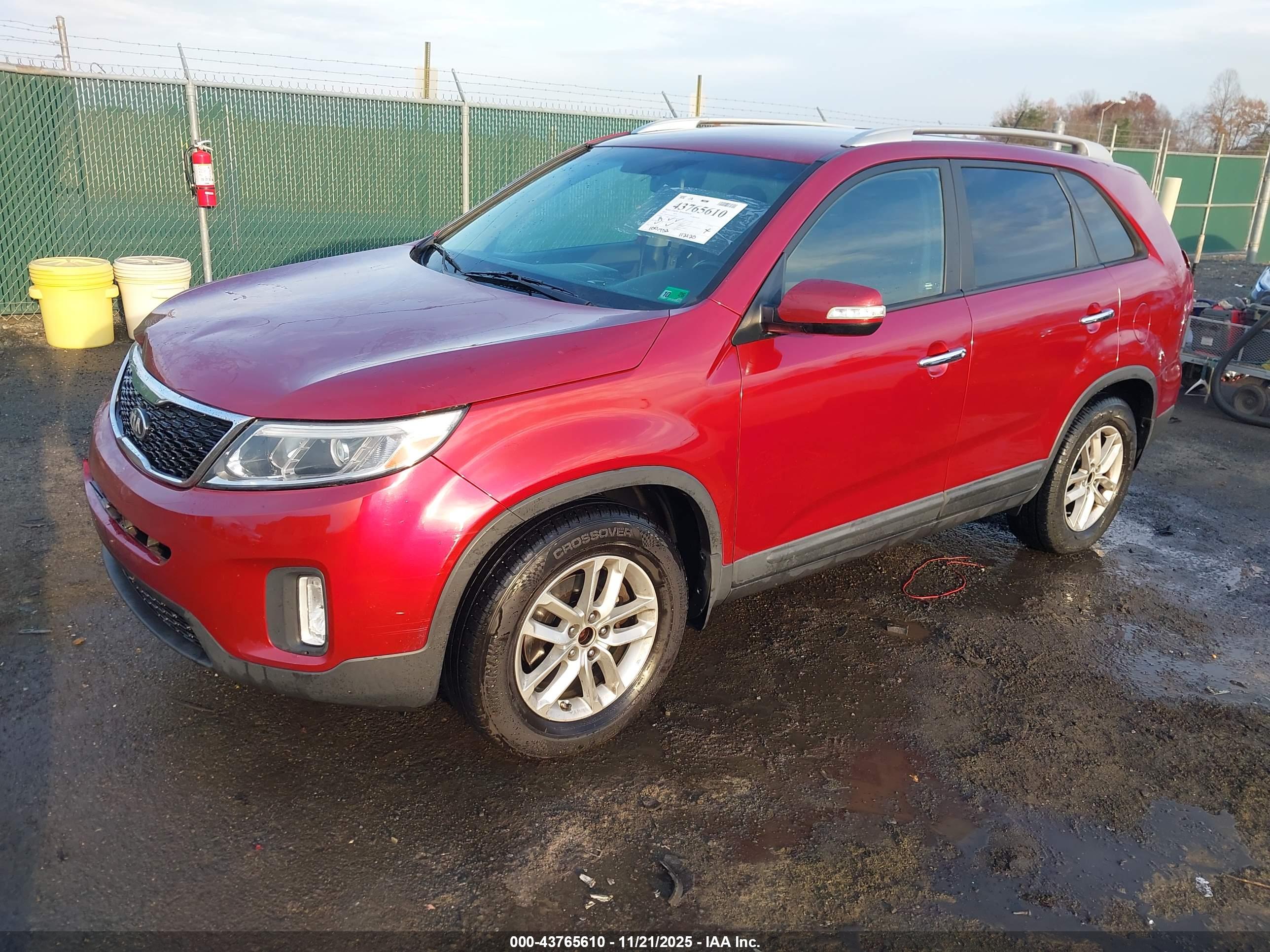 KIA SORENTO image 2