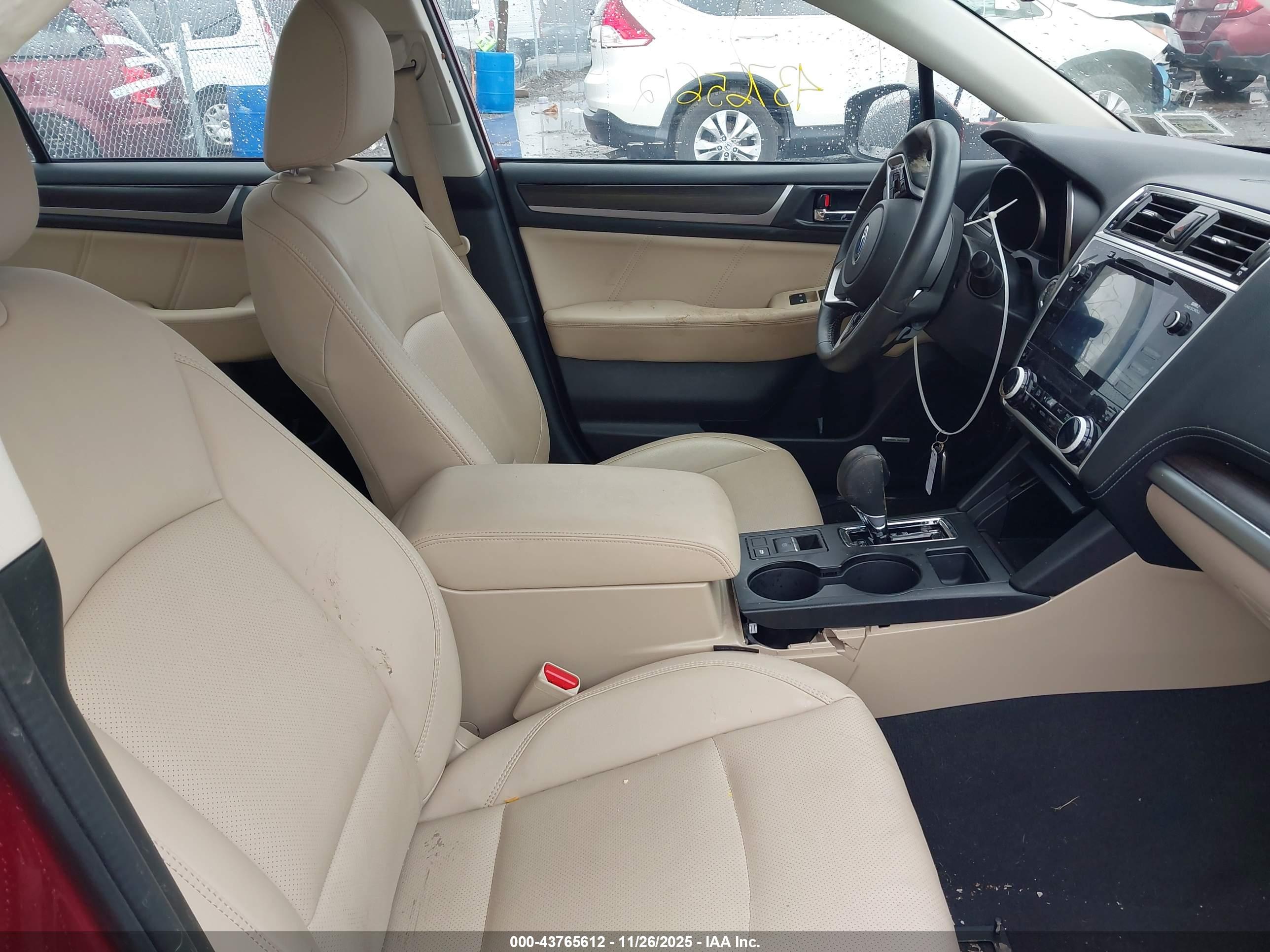 SUBARU LEGACY image 5