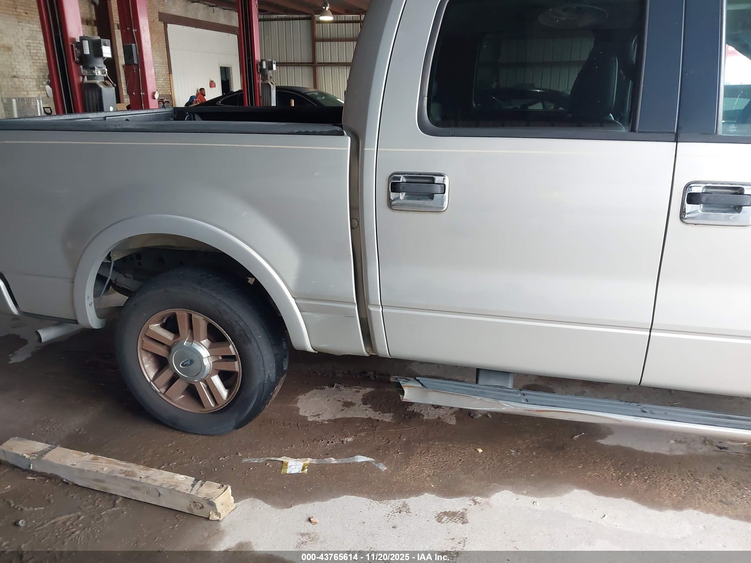 FORD F-150 image 6