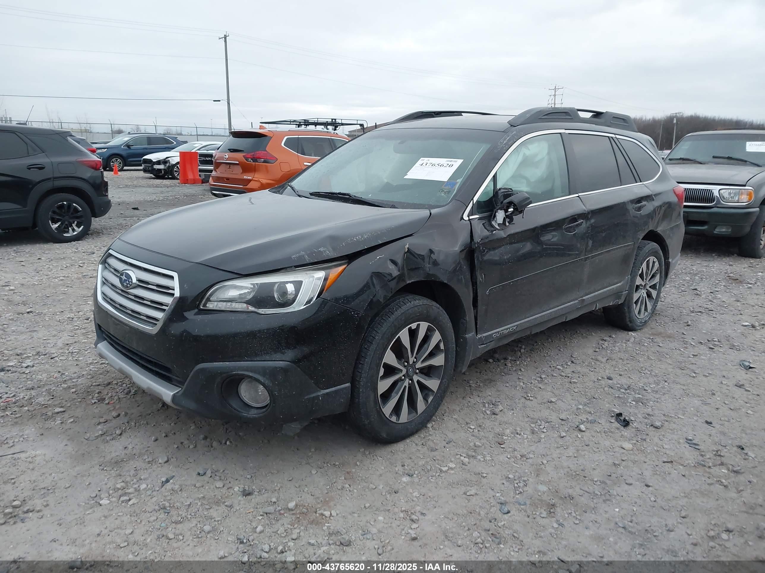 SUBARU OUTBACK image 2