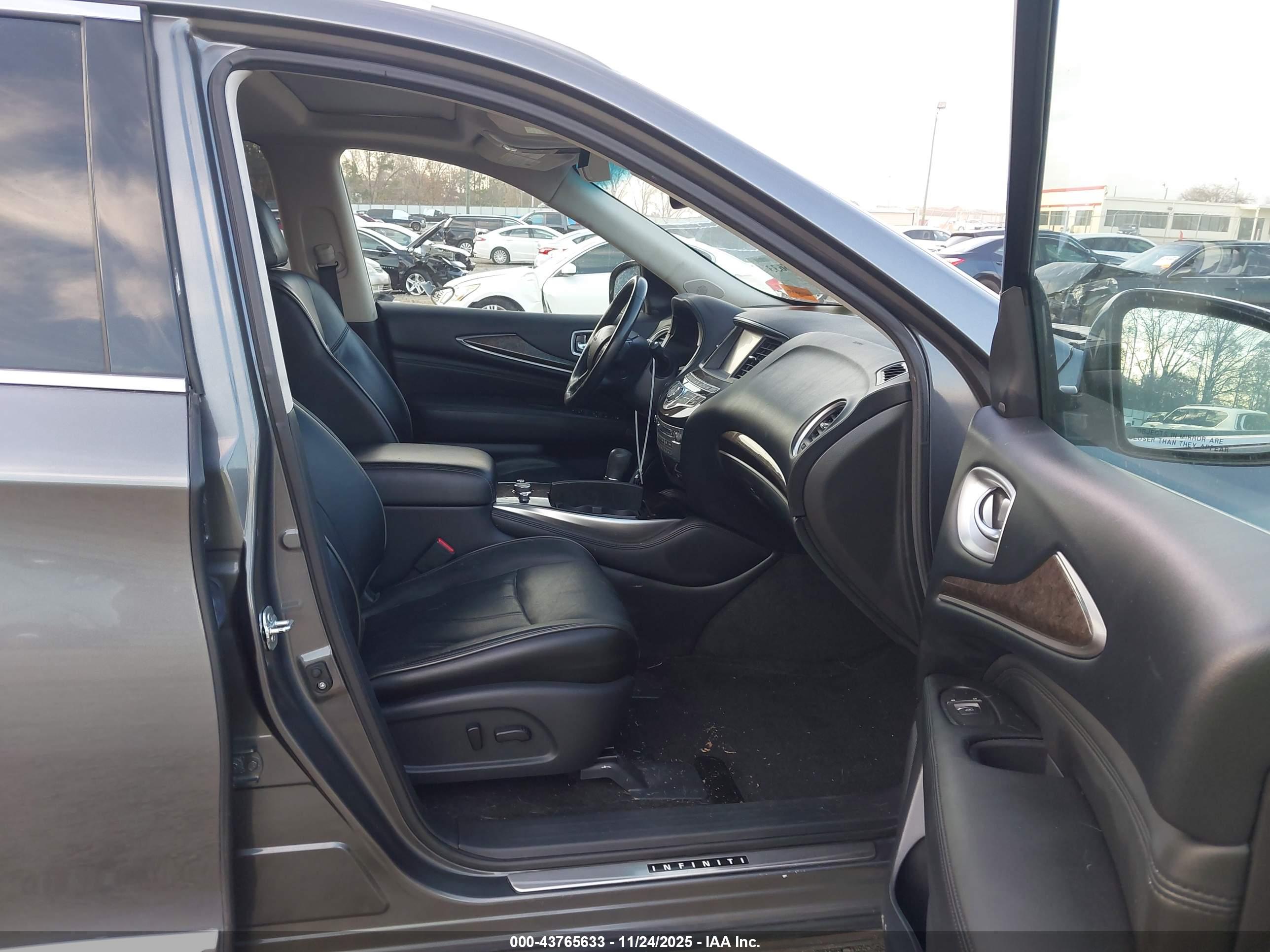 INFINITI QX60 image 5
