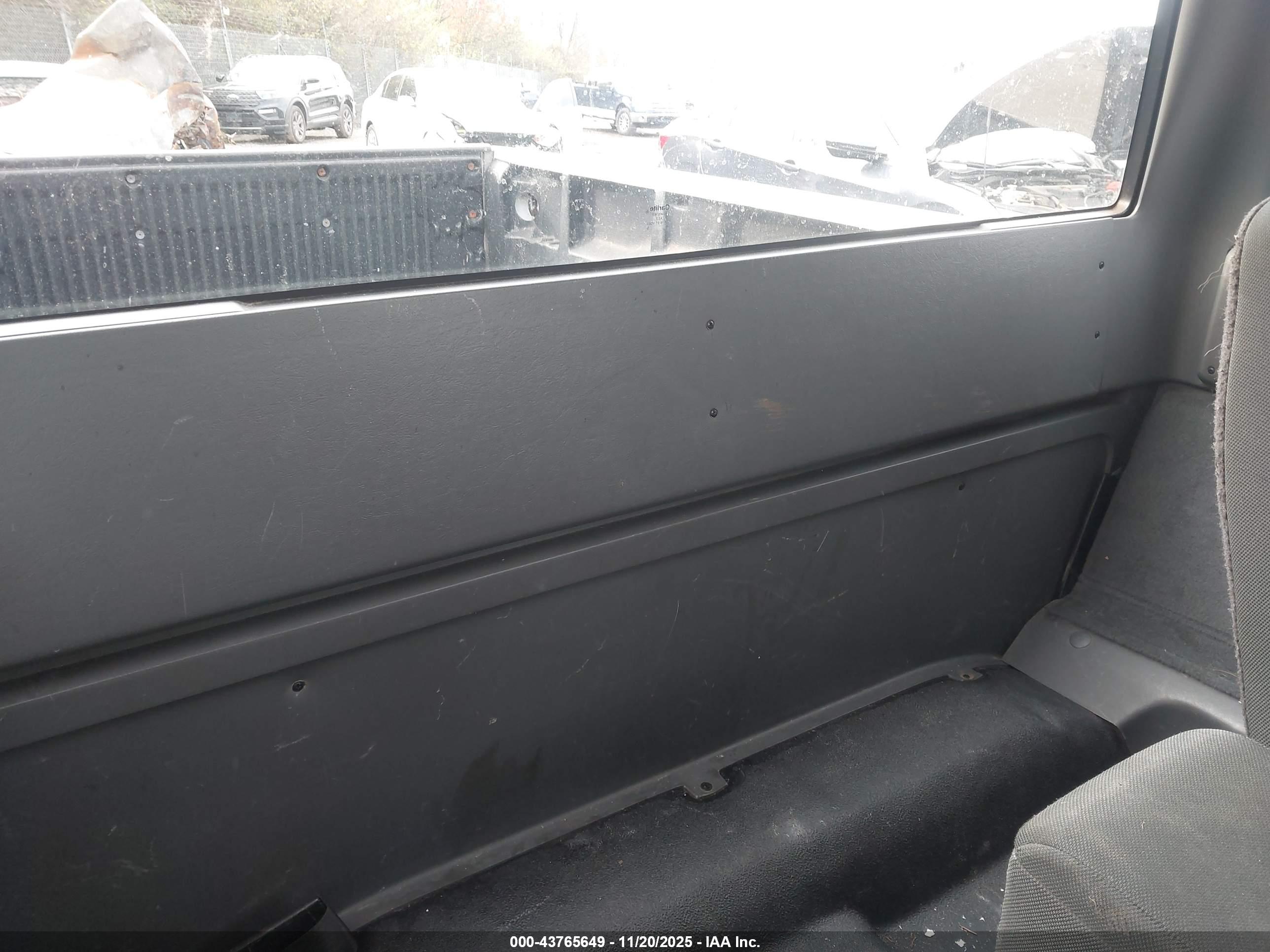 FORD RANGER image 8