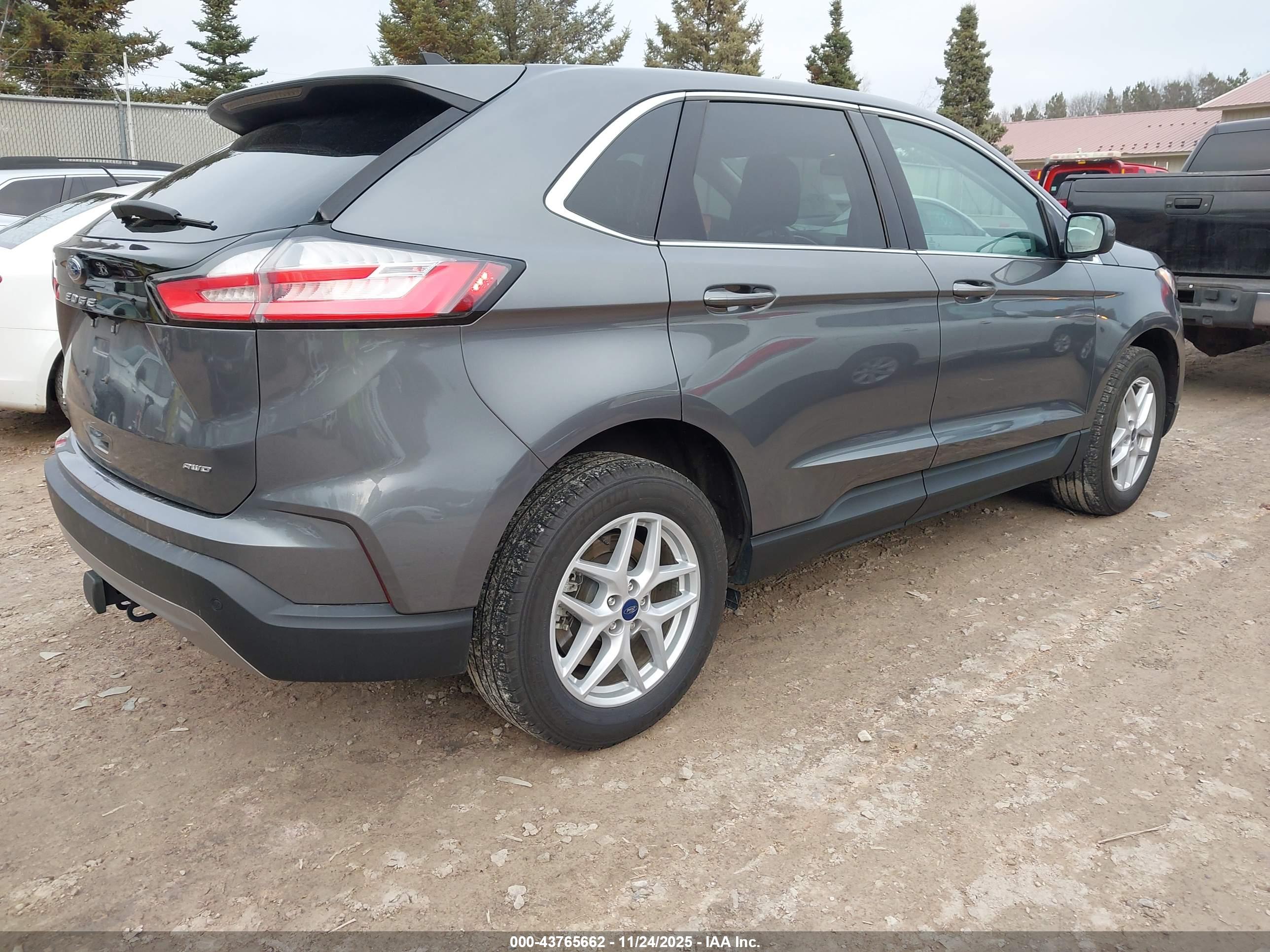 FORD EDGE image 4