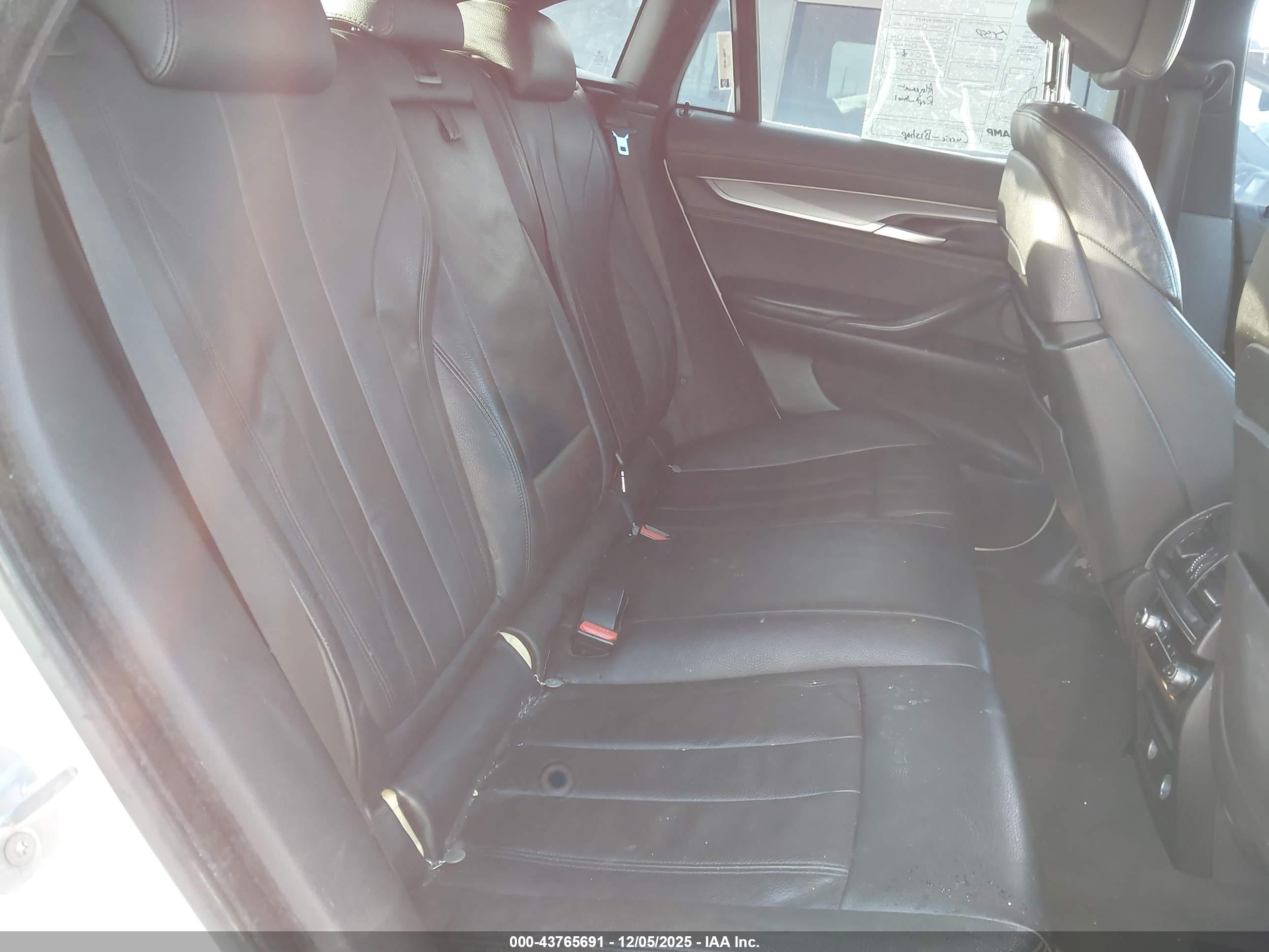 BMW X6 image 8