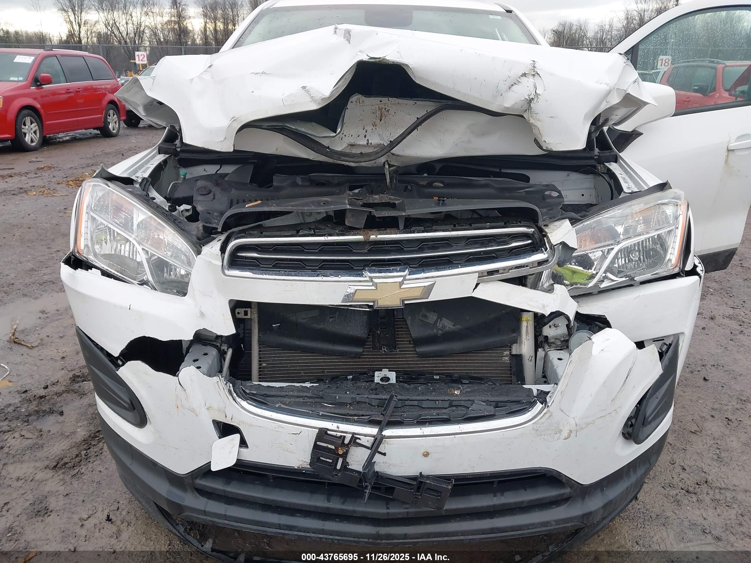 CHEVROLET TRAX image 6