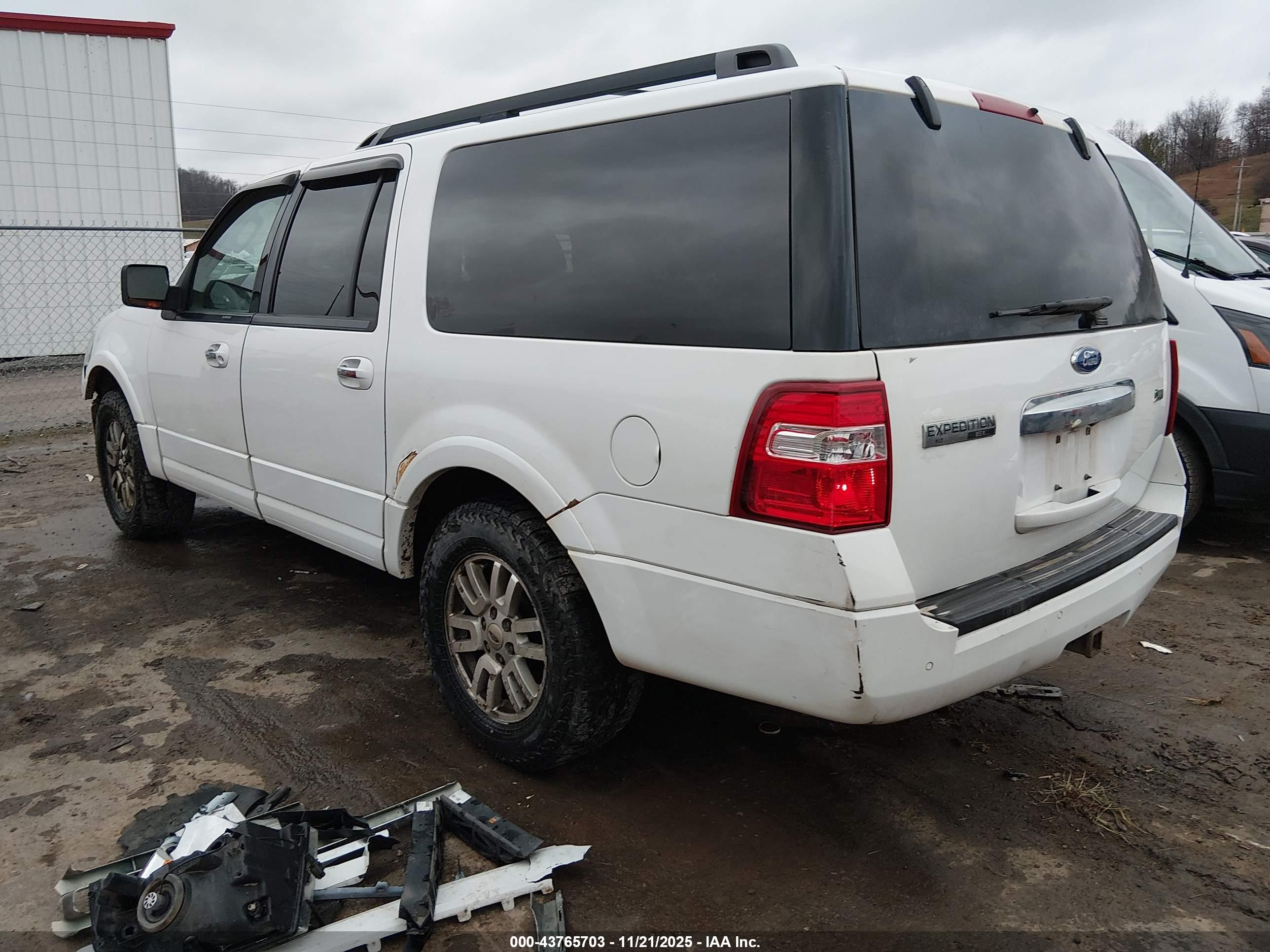 FORD EXPEDITION image 3