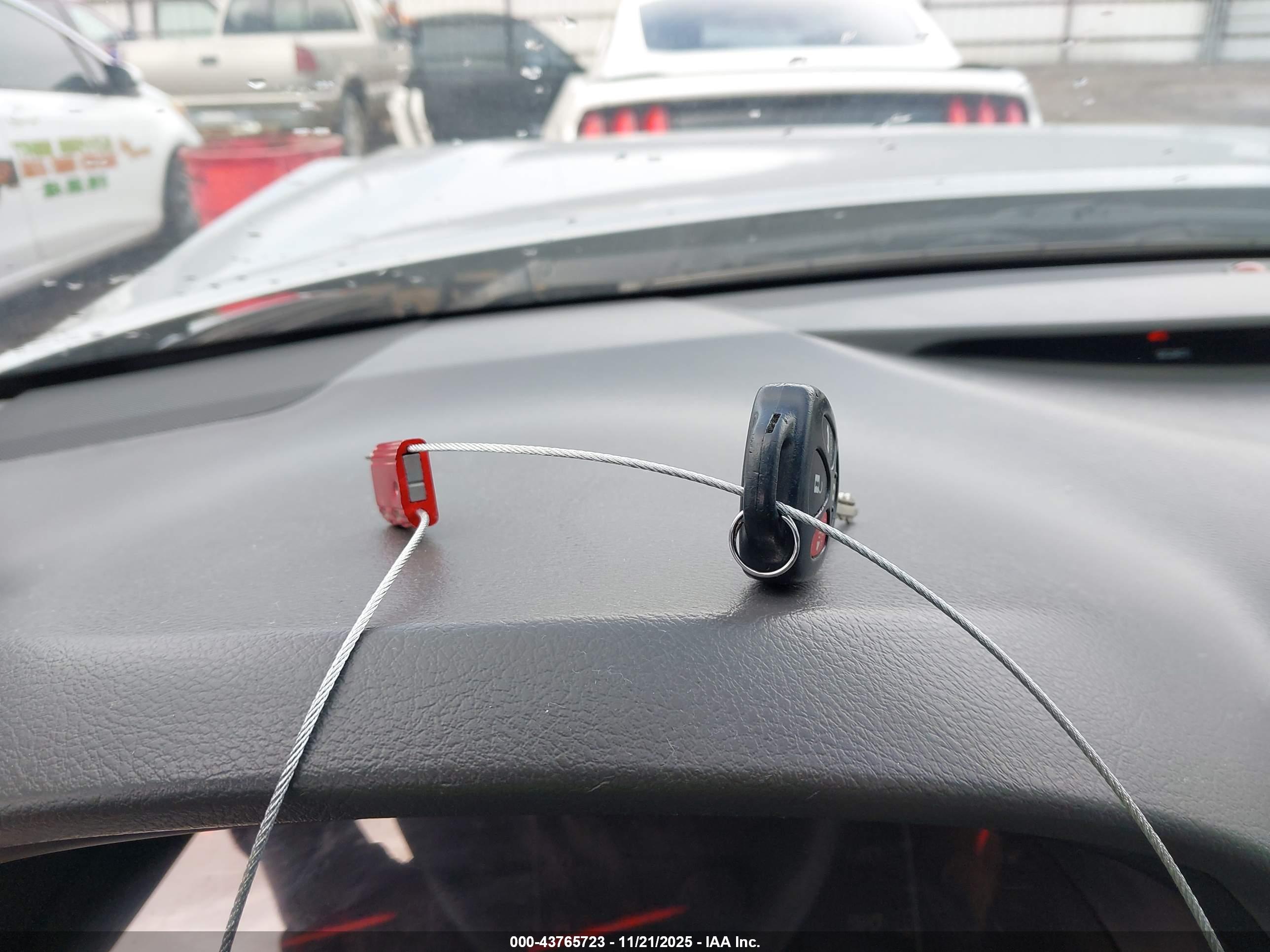 TOYOTA CAMRY image 11