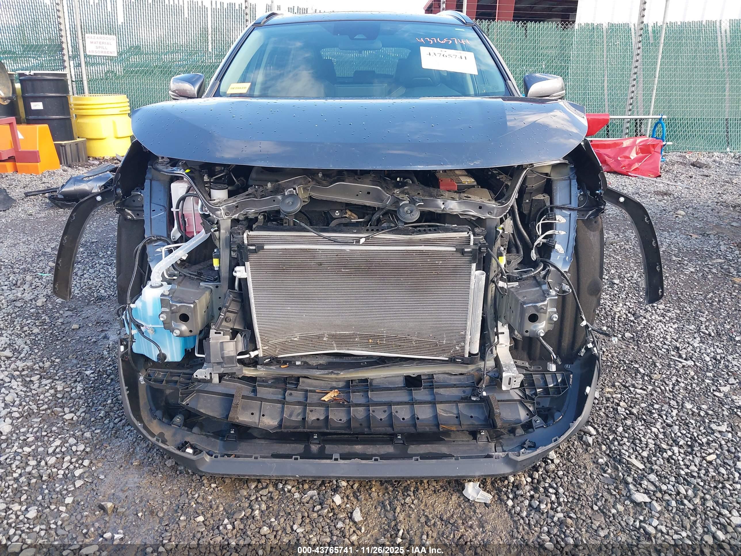 TOYOTA RAV4 image 6