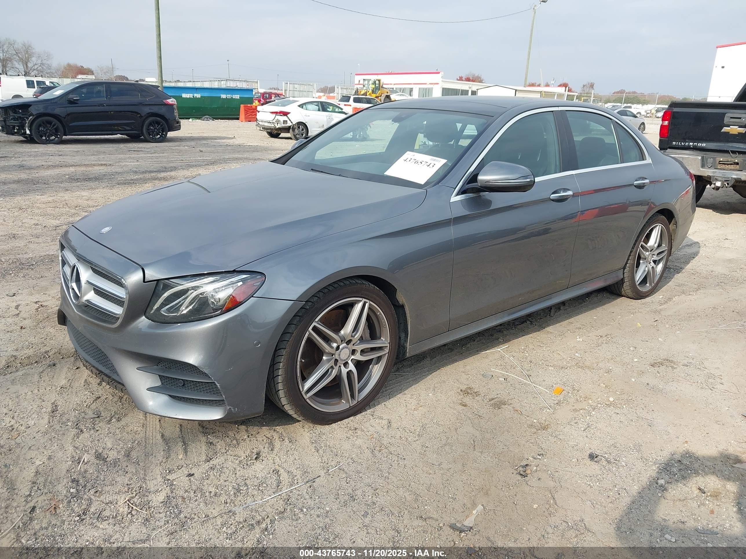 MERCEDES-BENZ E image 2