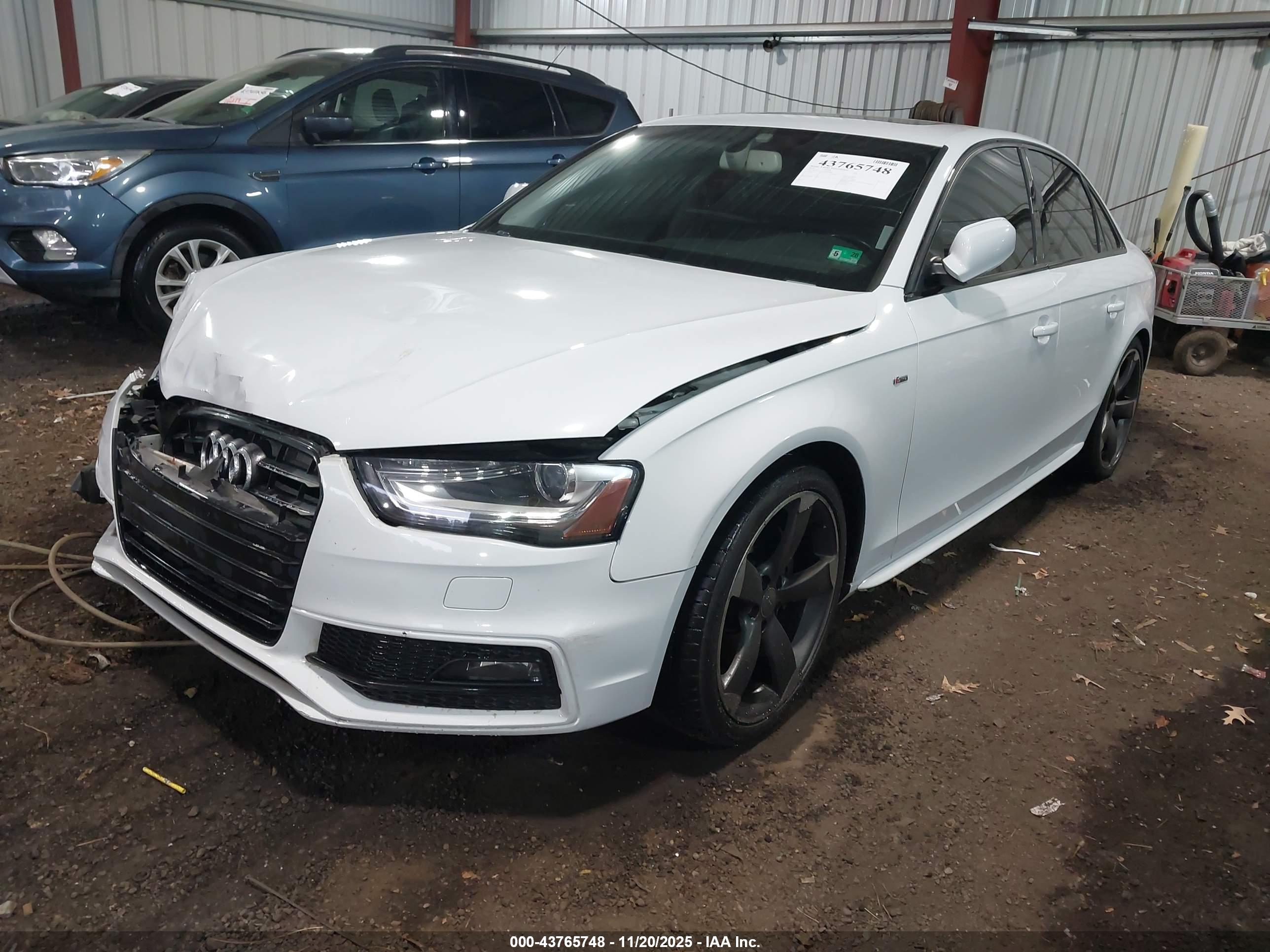 AUDI A4 image 2