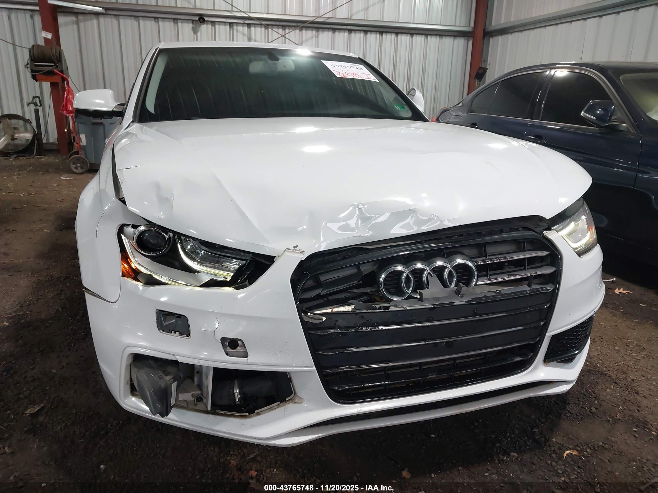 AUDI A4 image 6