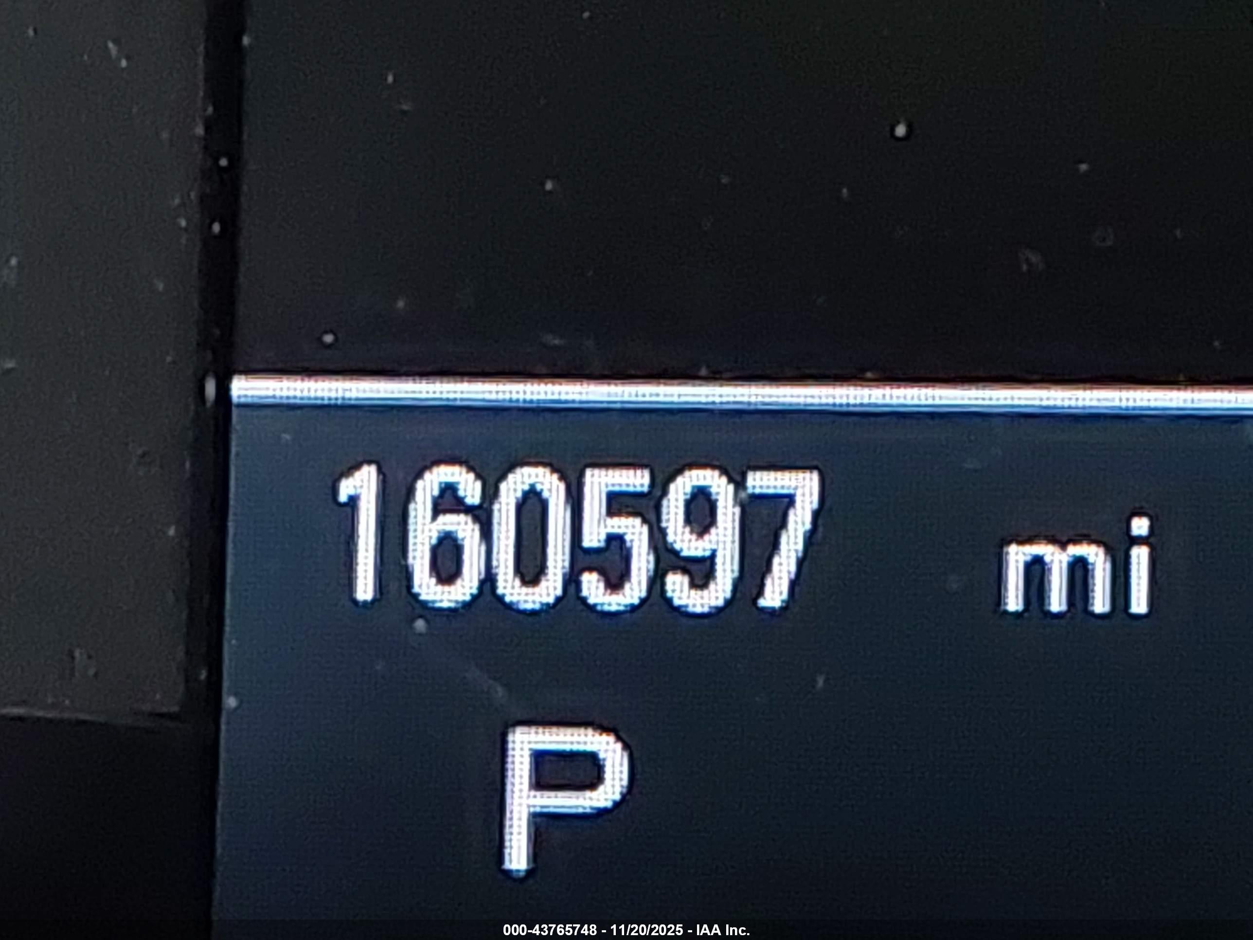 AUDI A4 image 7