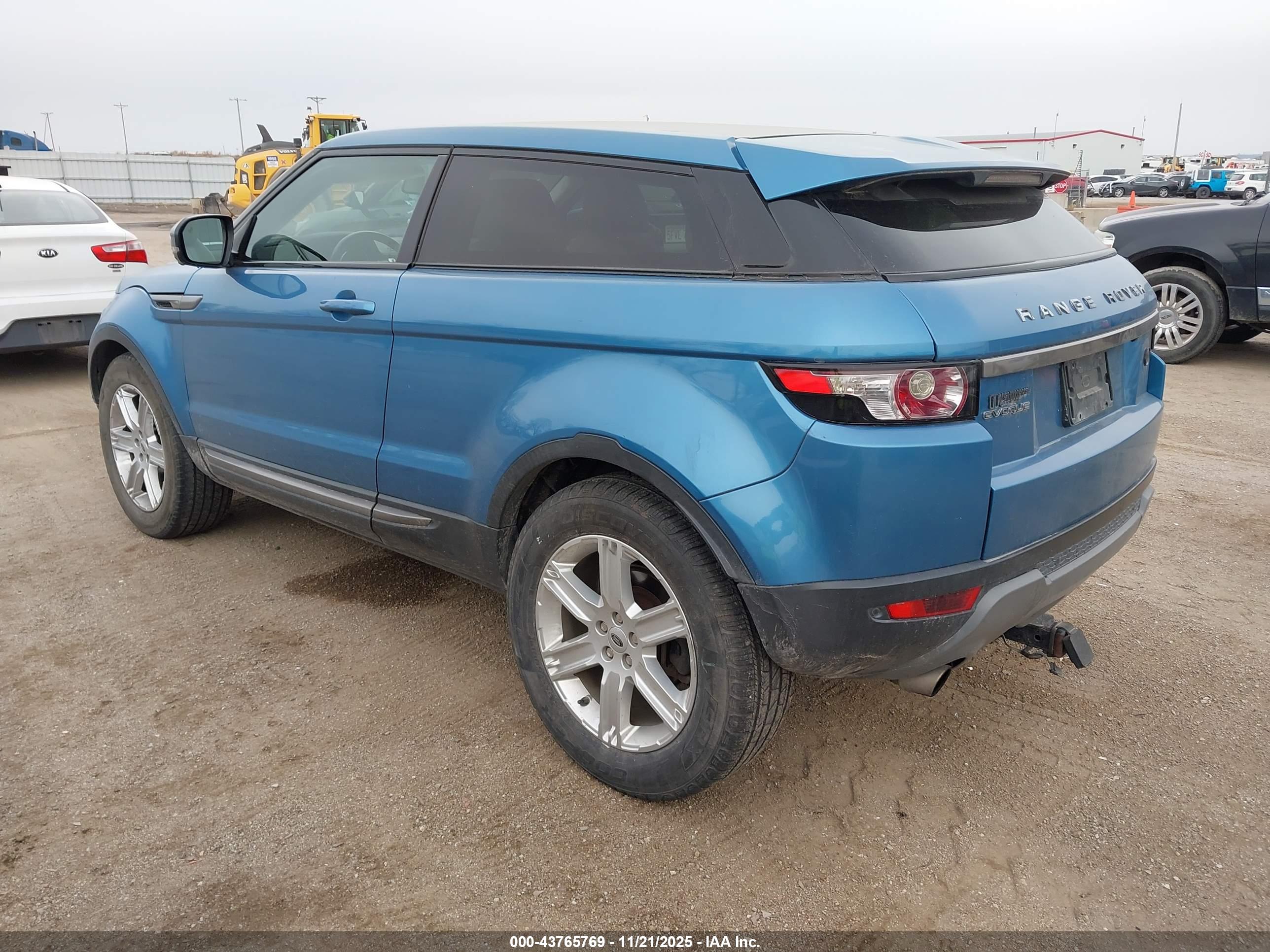 LAND ROVER image 3