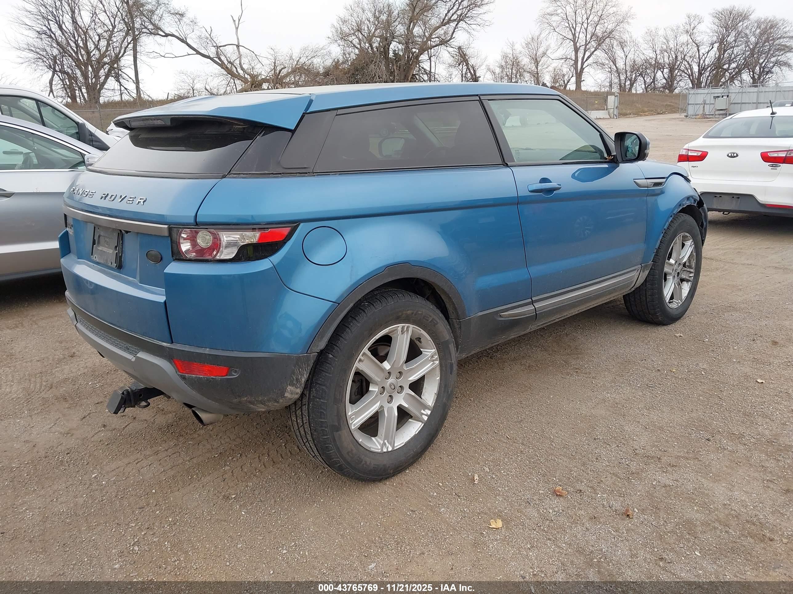 LAND ROVER image 4
