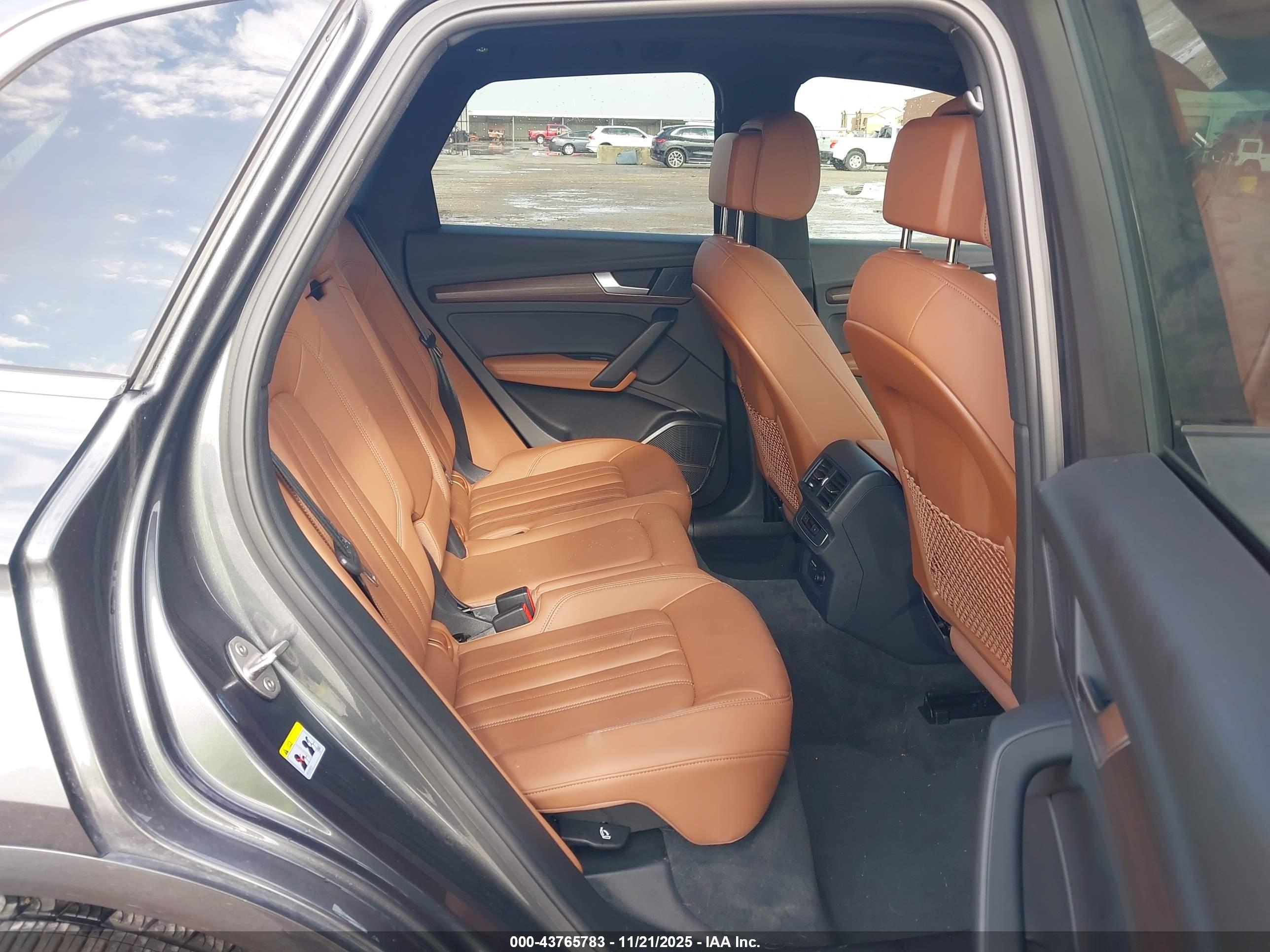 AUDI Q5 image 8