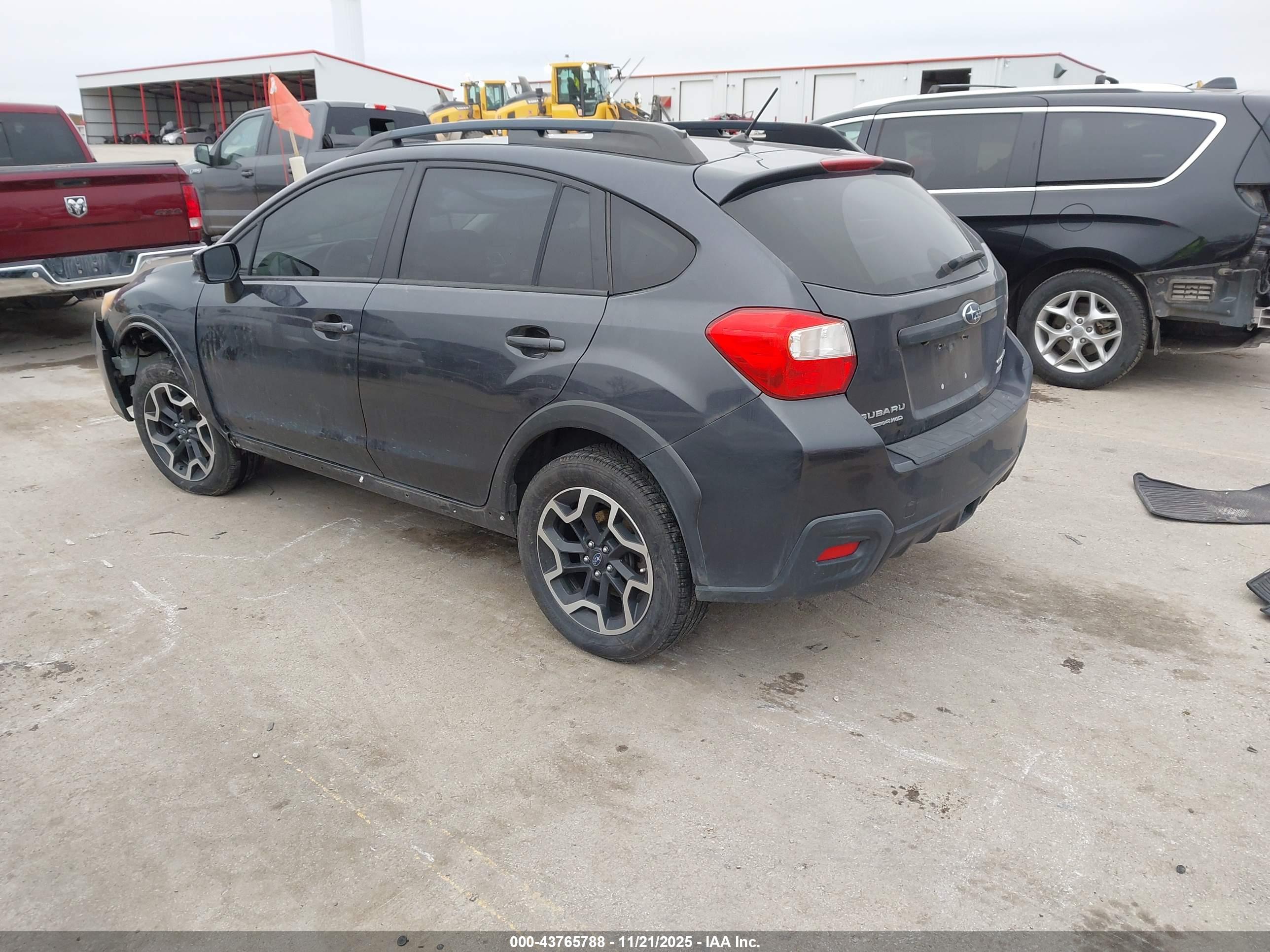 SUBARU CROSSTREK image 3