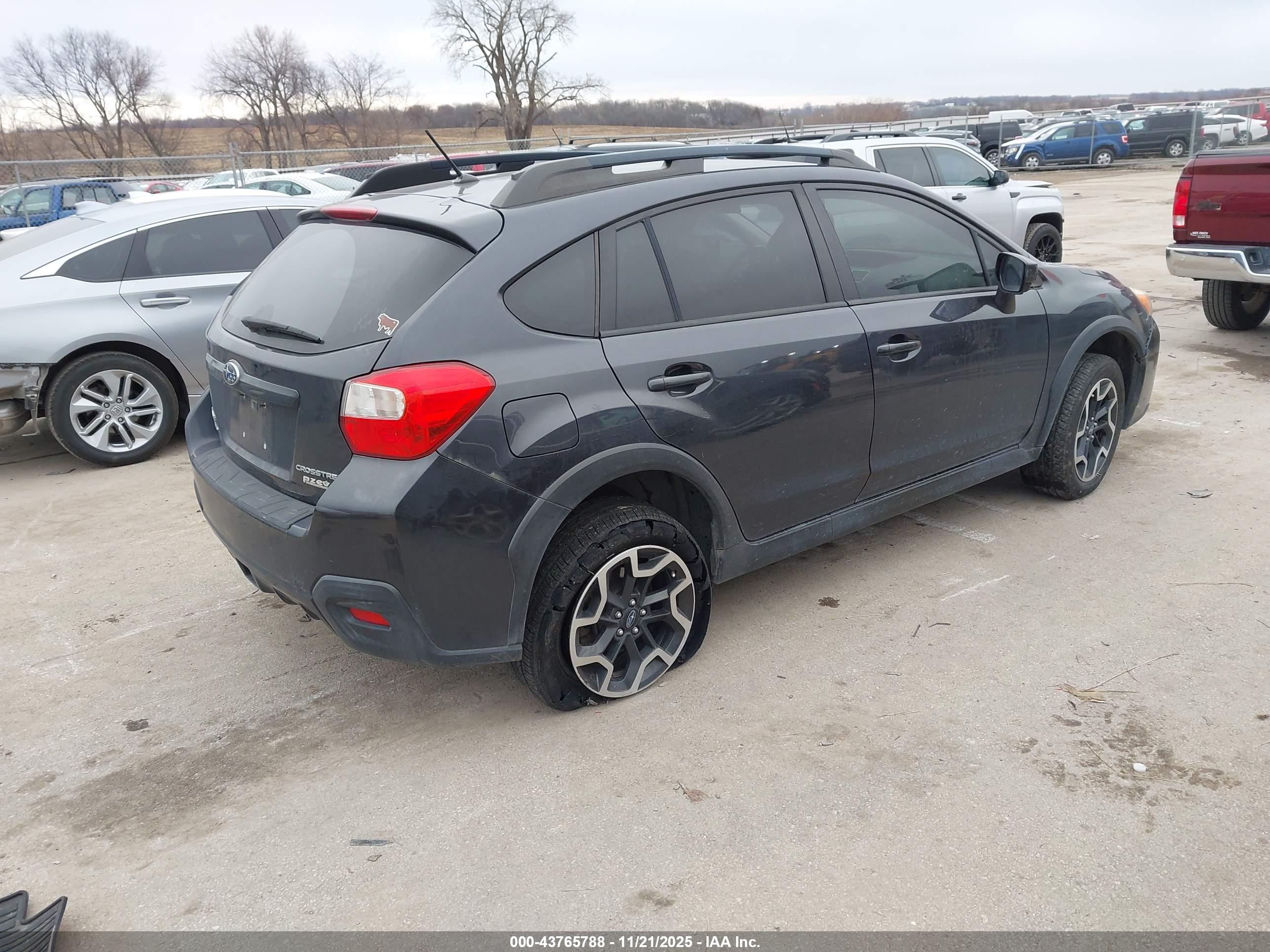 SUBARU CROSSTREK image 4