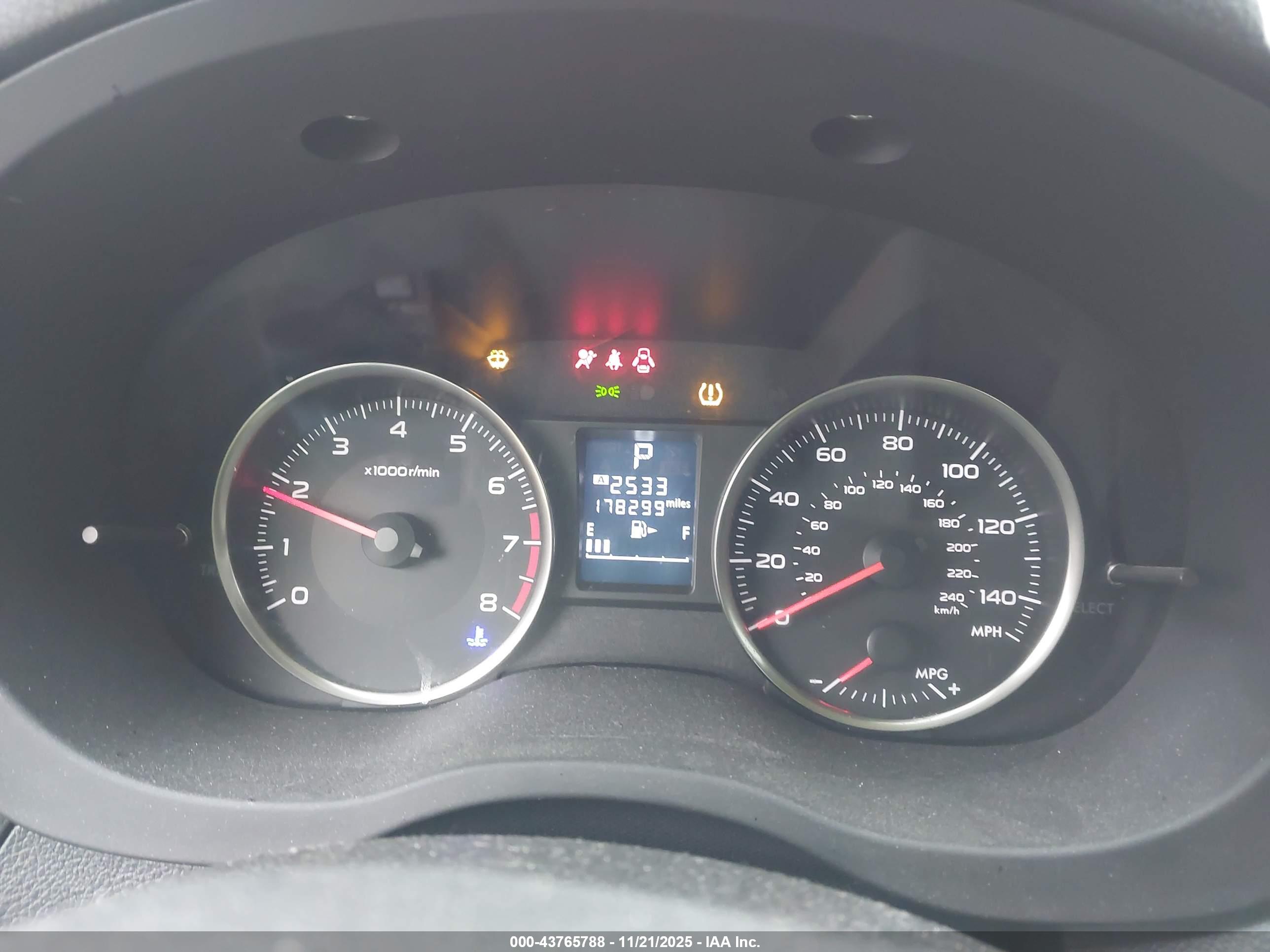 SUBARU CROSSTREK image 7