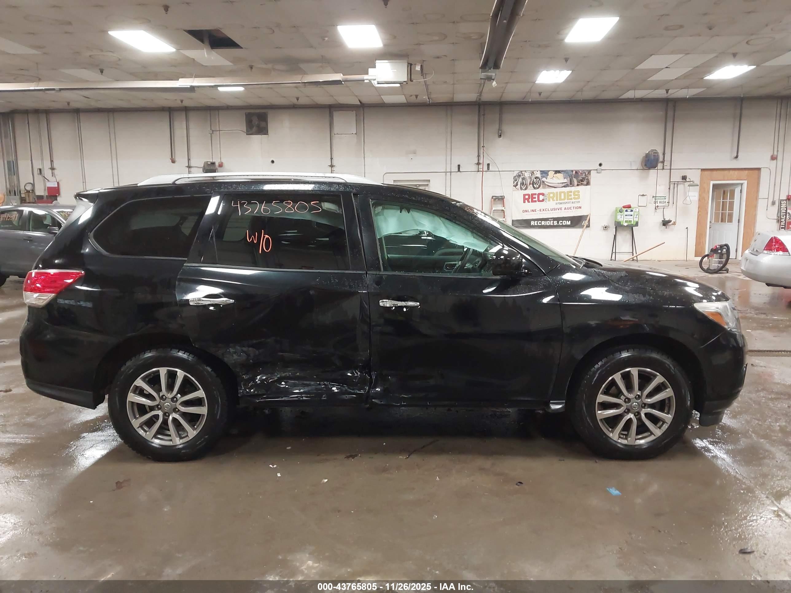 NISSAN PATHFINDER image 6
