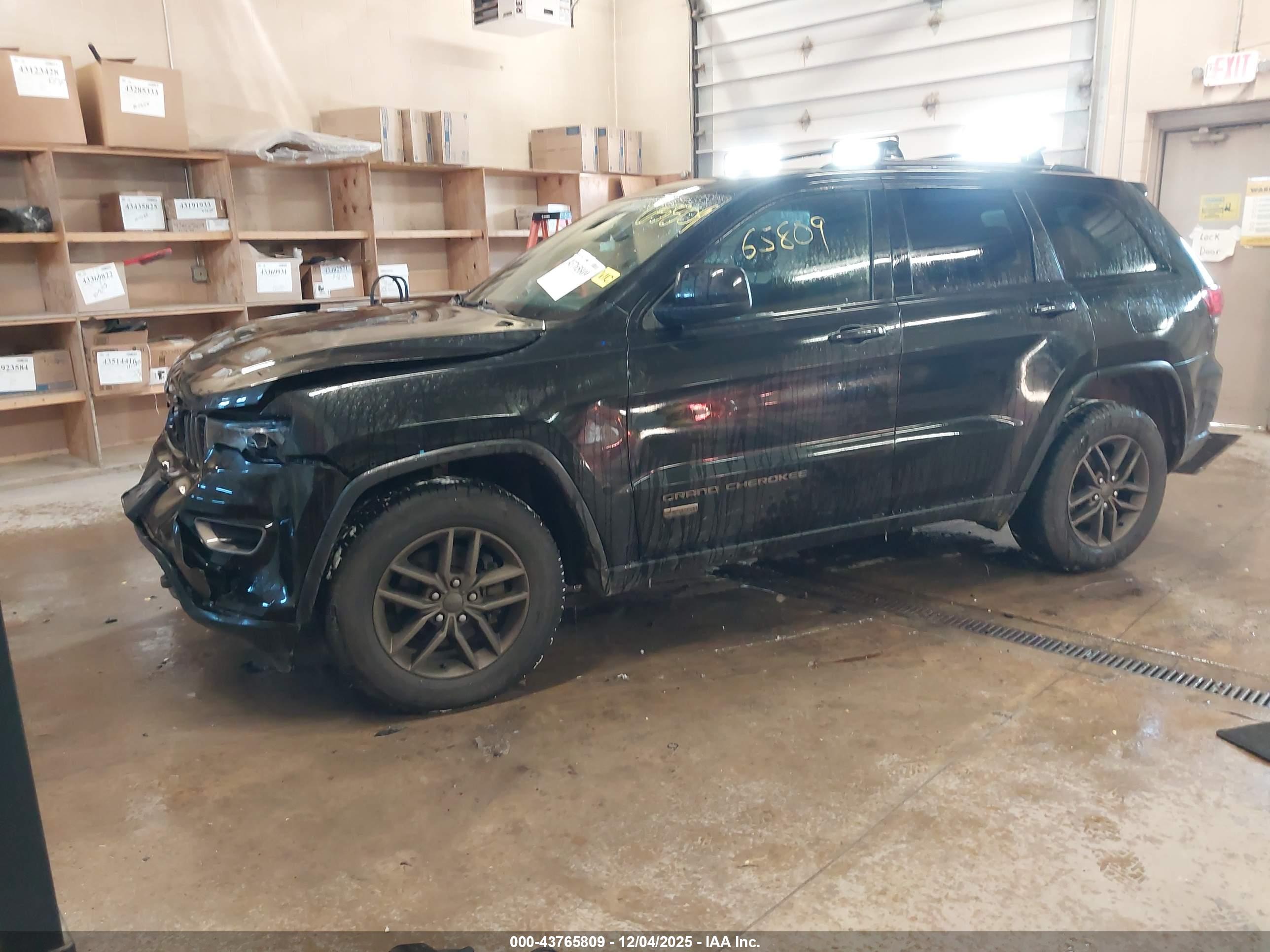 JEEP GRAND image 2