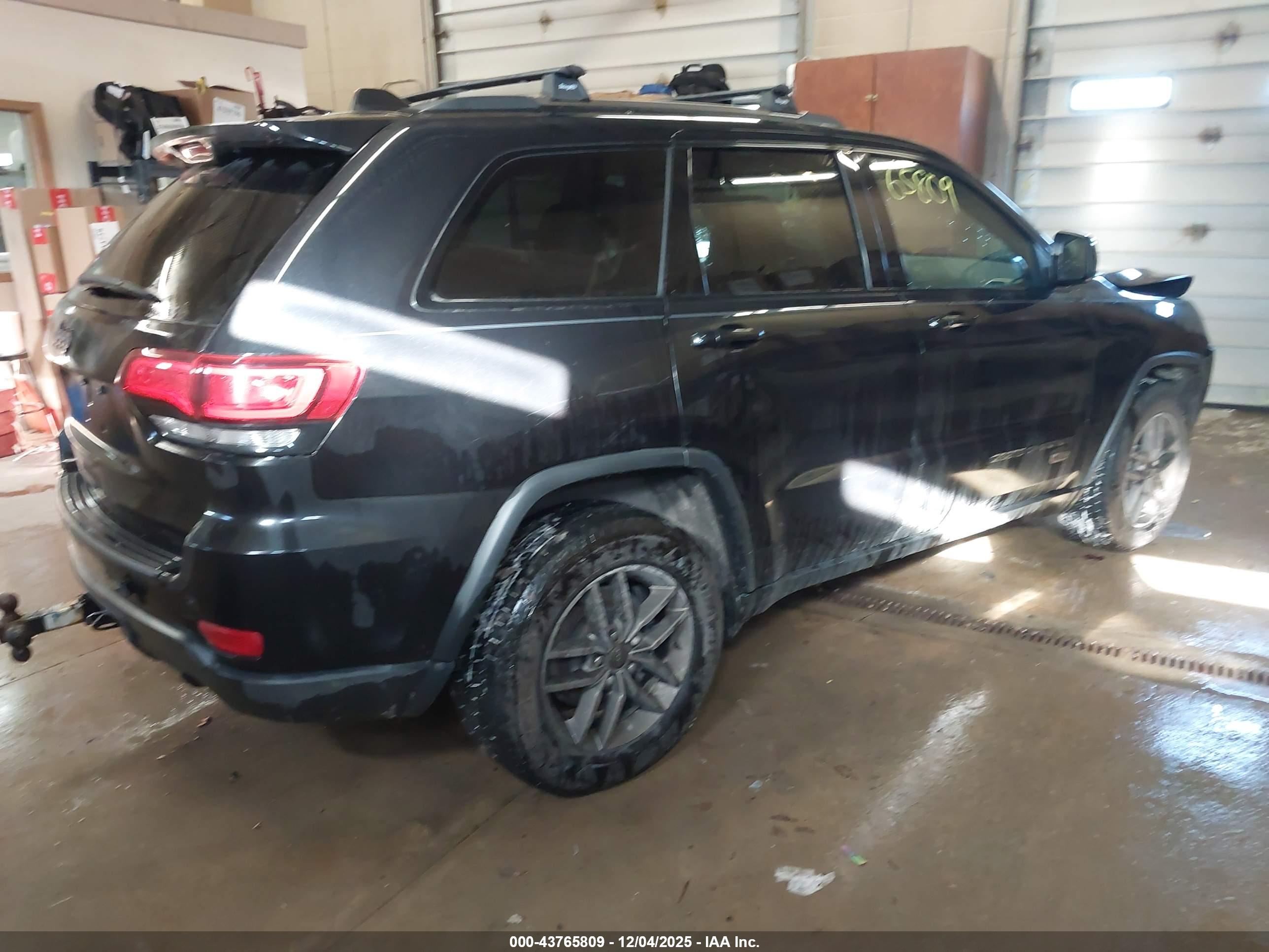 JEEP GRAND image 4