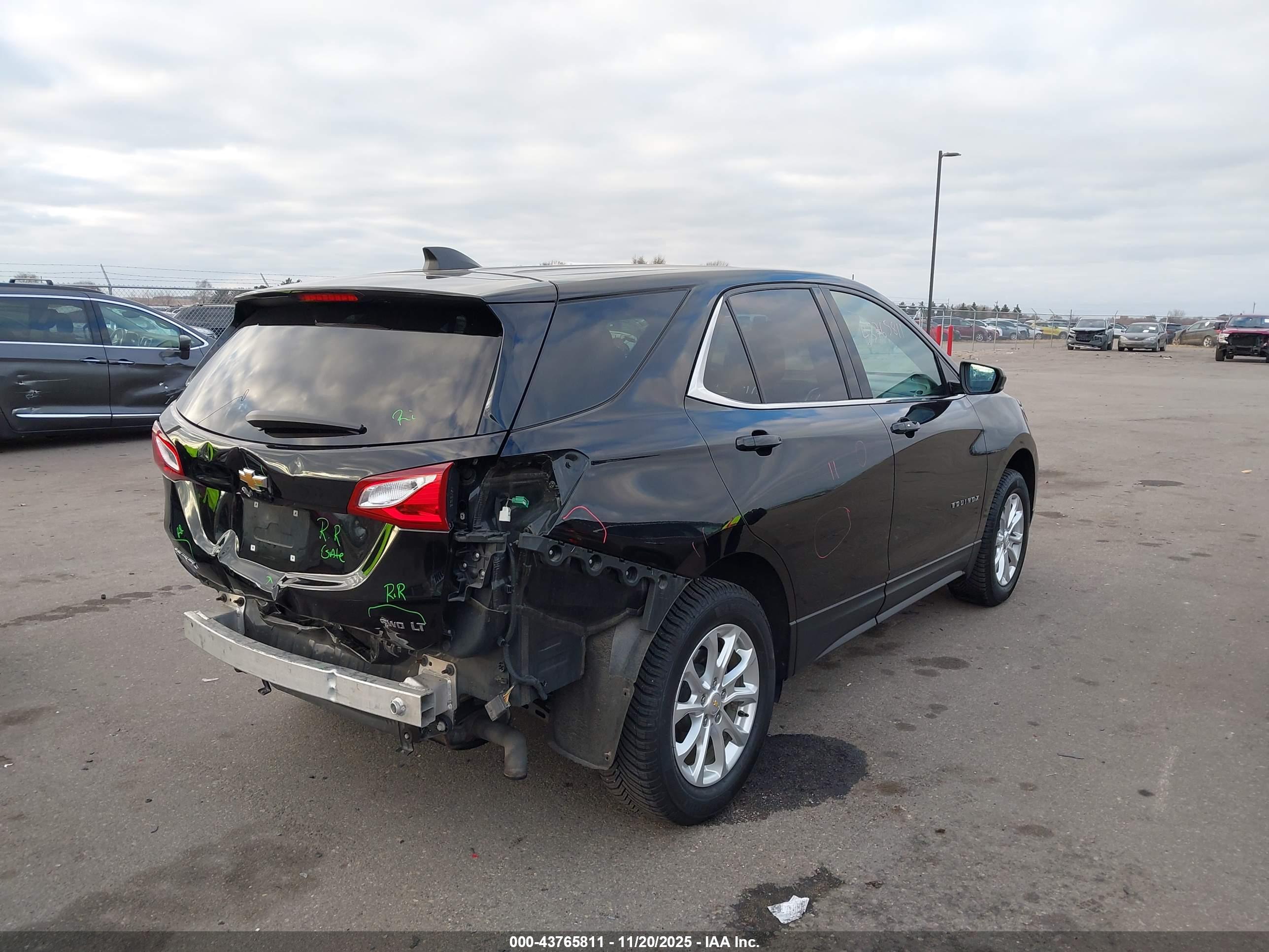 CHEVROLET EQUINOX image 4