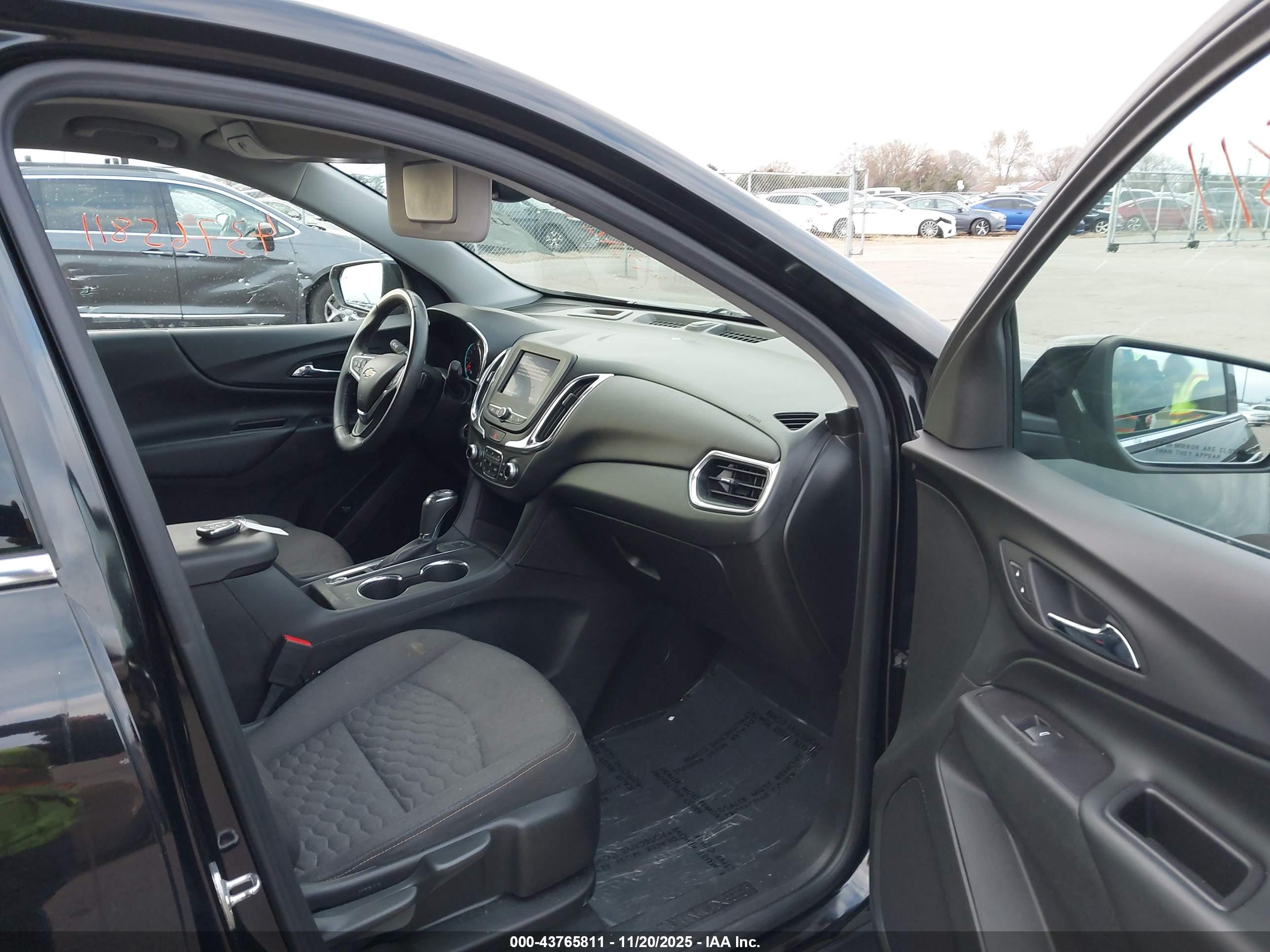 CHEVROLET EQUINOX image 5